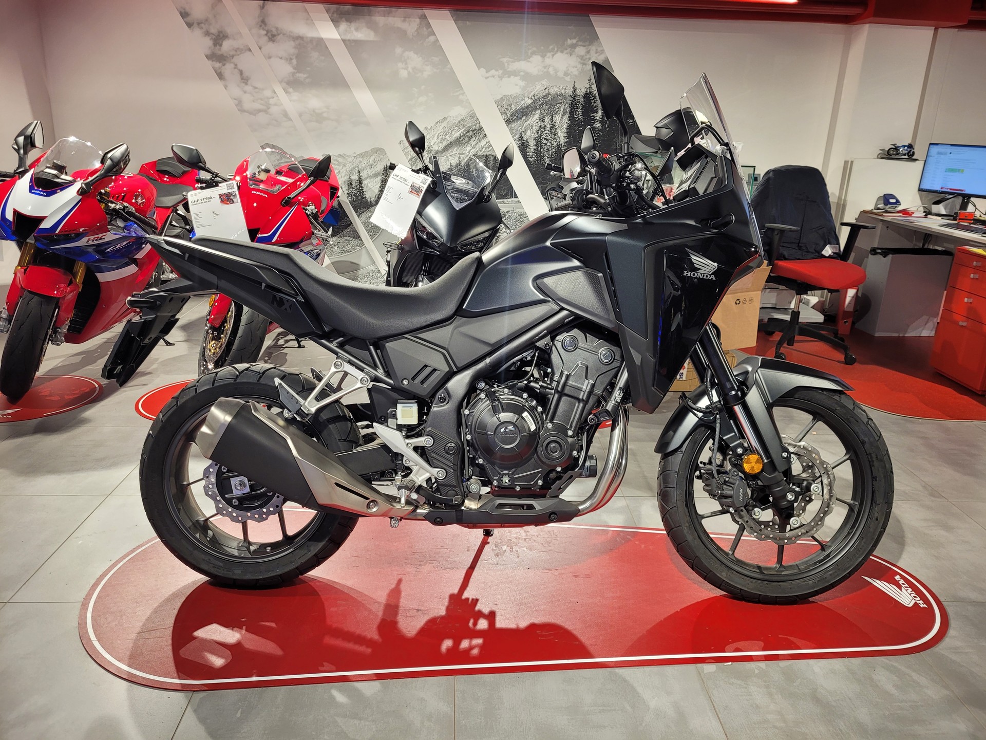HONDA NX 500-showroom-element-1
