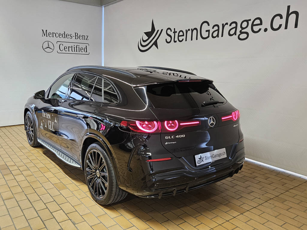 MERCEDES-BENZ GLC 400 4Matic with EQ Technology-showroom-element-2