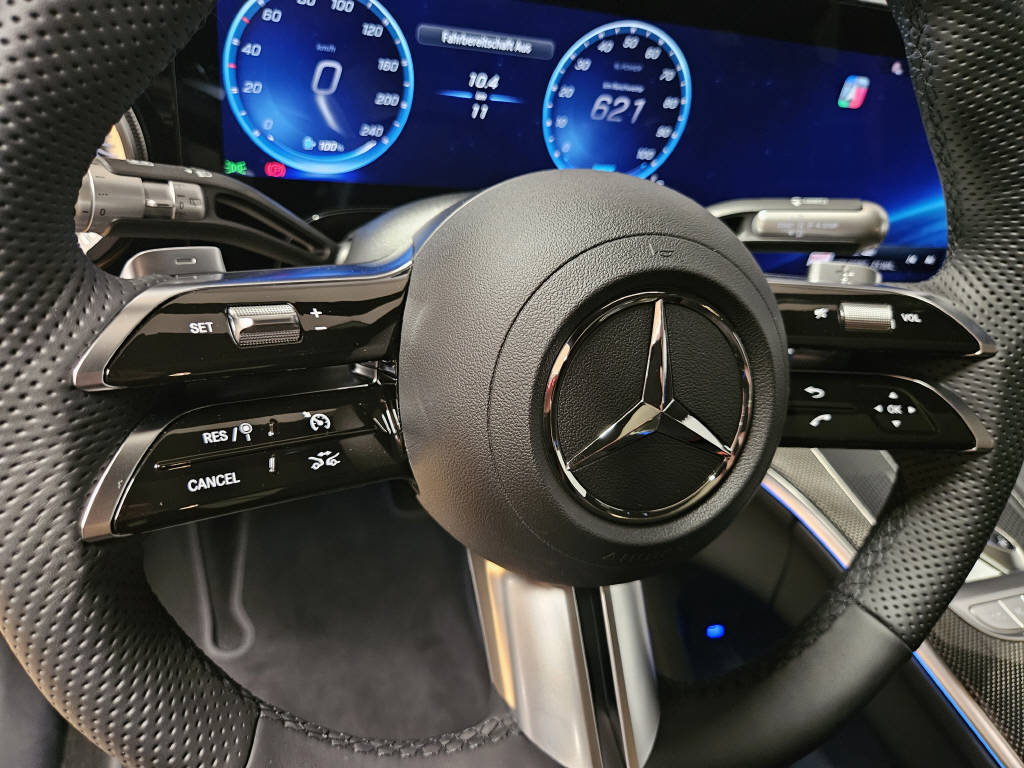 MERCEDES-BENZ GLC 400 4Matic with EQ Technology-image-9