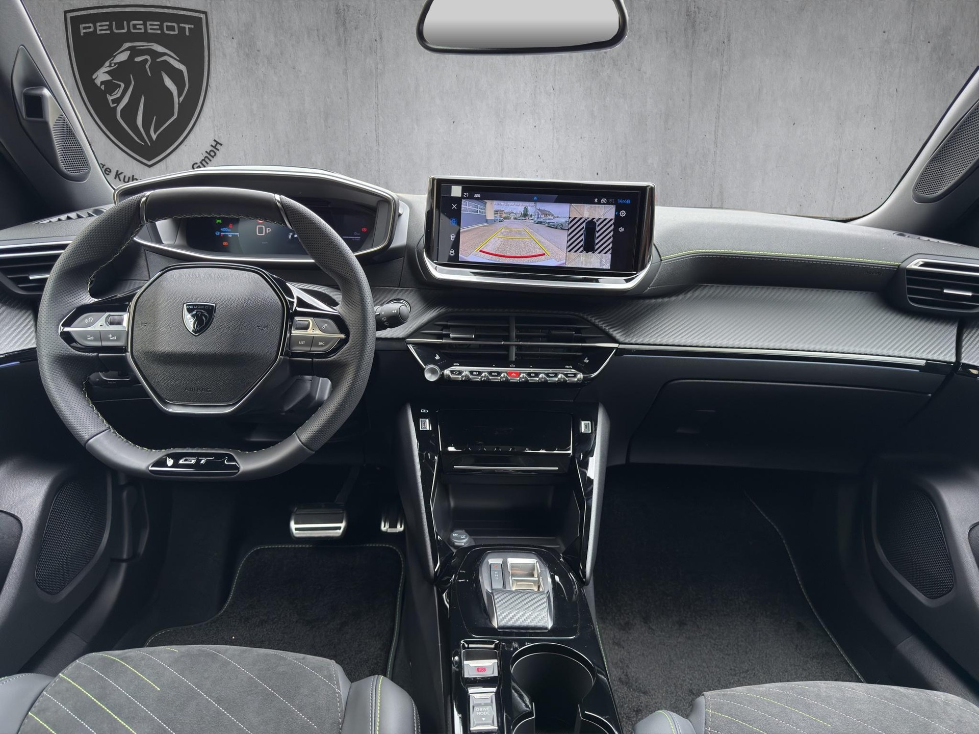 PEUGEOT 2008 1.2 Hybrid 145 GT-image-10