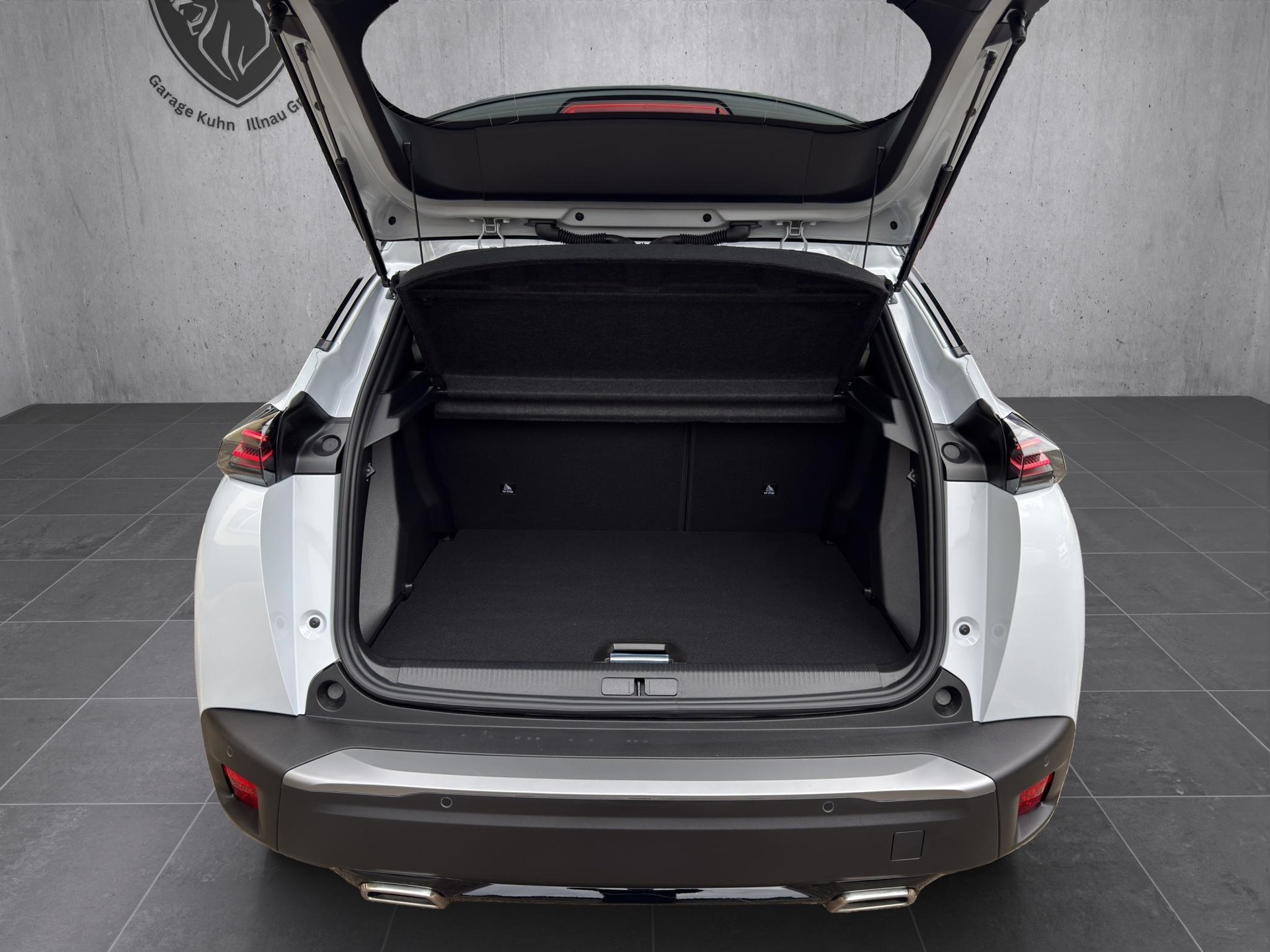 PEUGEOT 2008 1.2 Hybrid 145 GT-image-16