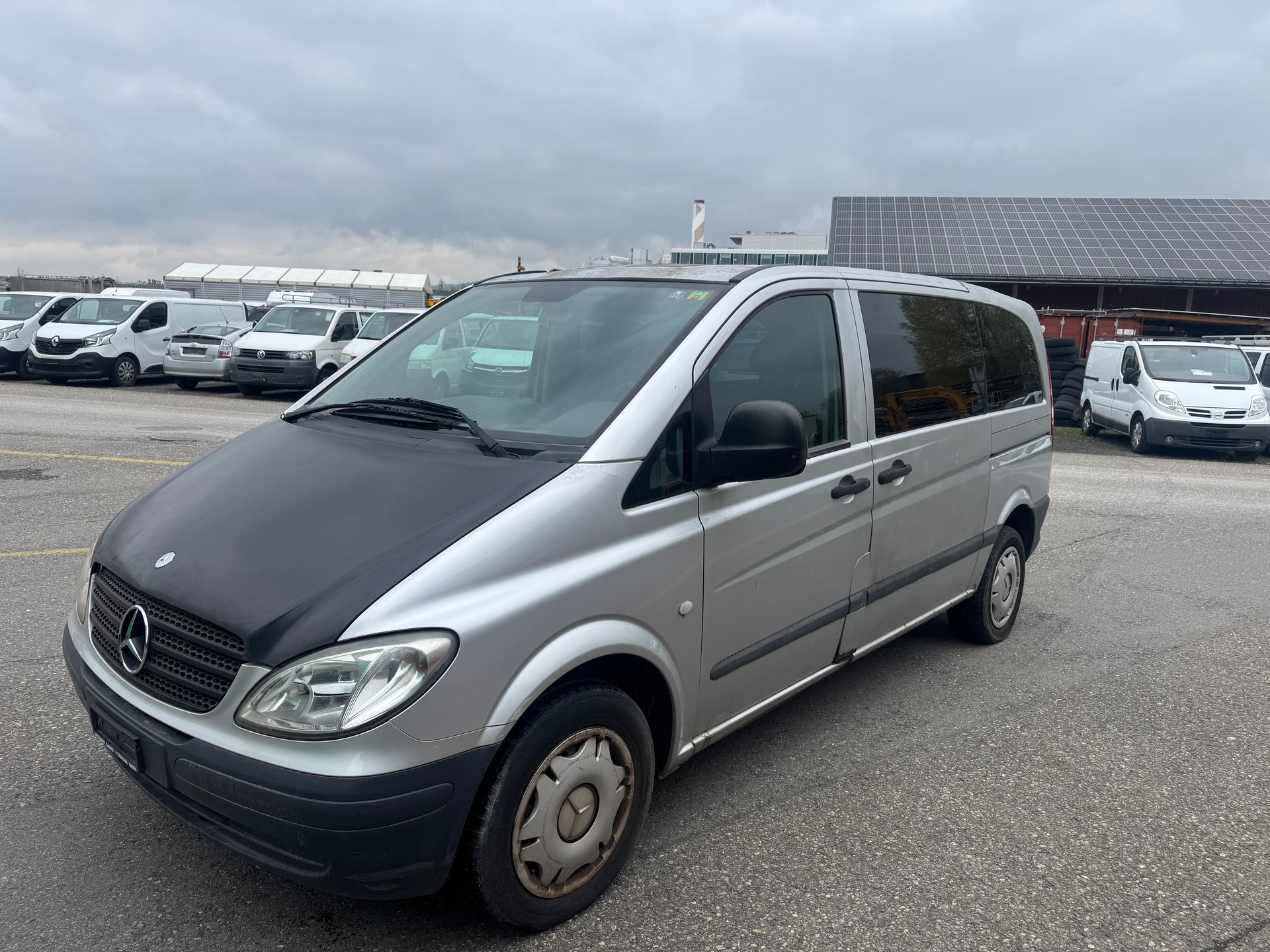 MERCEDES-BENZ 111 CDI-showroom-element-1