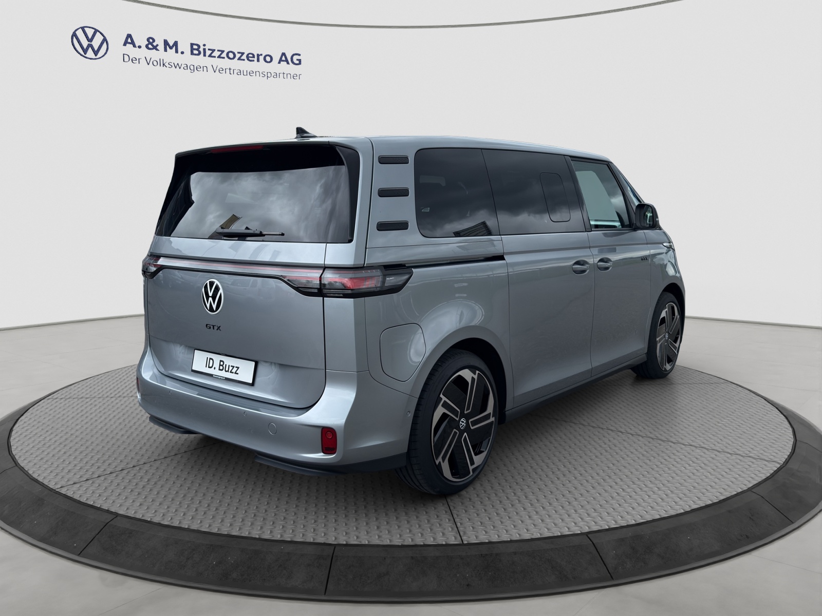 VW ID.Buzz NWB GTX 4 Motion-image-4