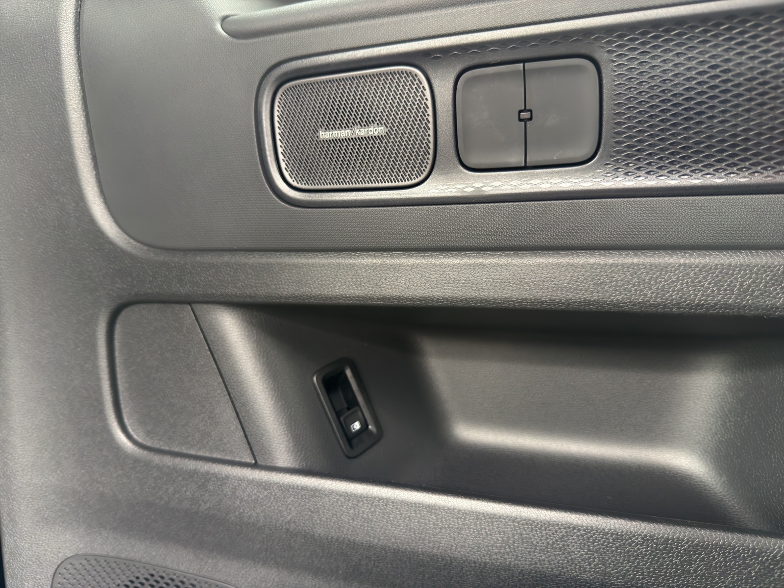 VW ID.Buzz NWB GTX 4 Motion-image-18