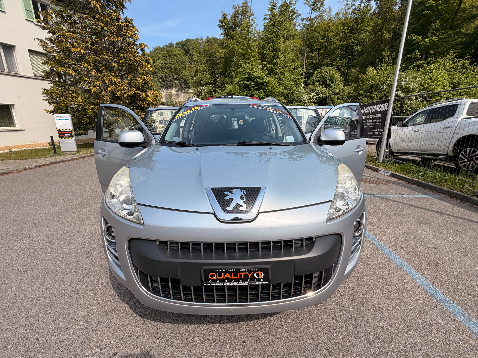 PEUGEOT 4007 2.4 Platinum Edition CVT-image-13
