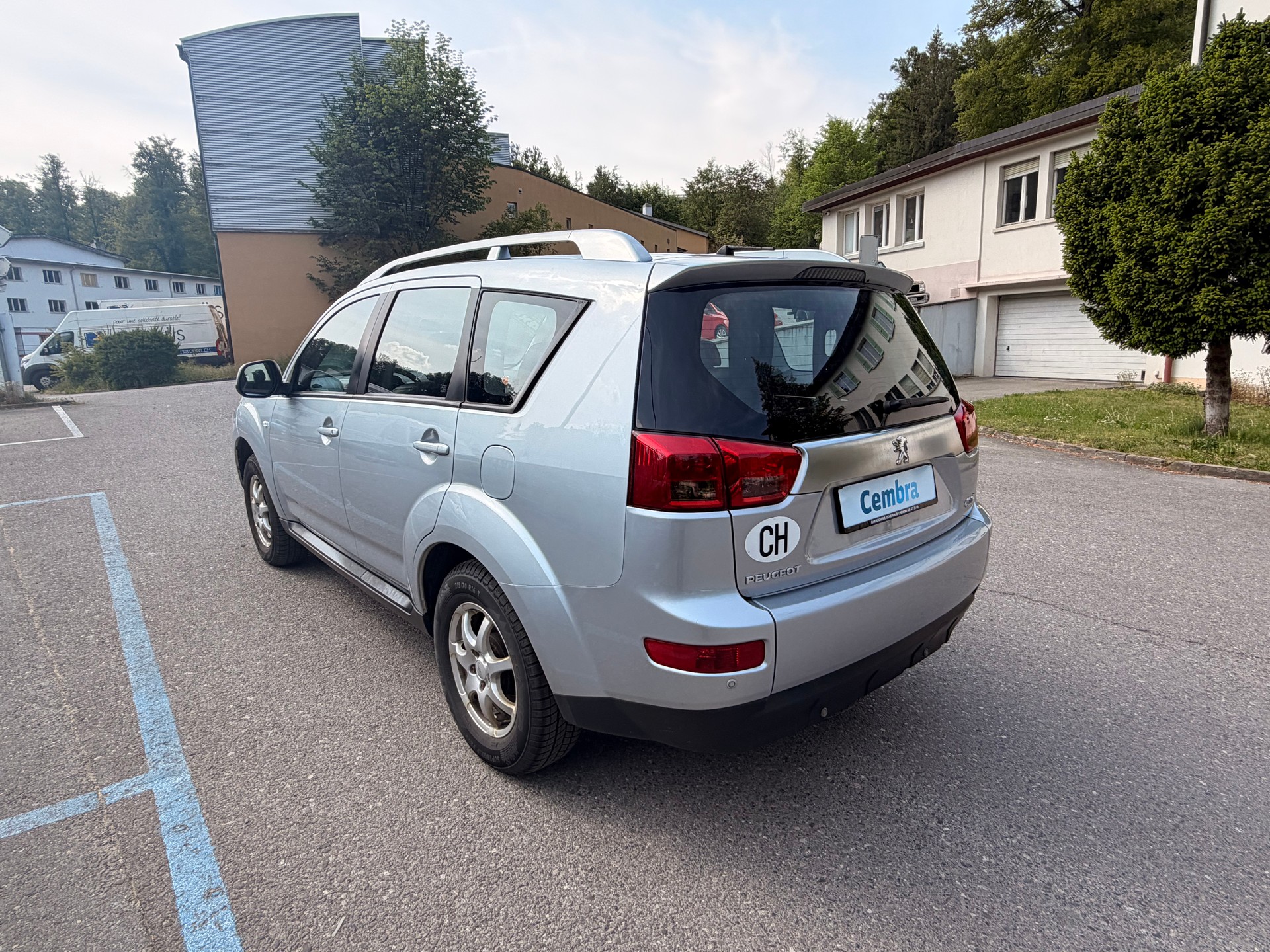 PEUGEOT 4007 2.4 Platinum Edition CVT-showroom-element-3