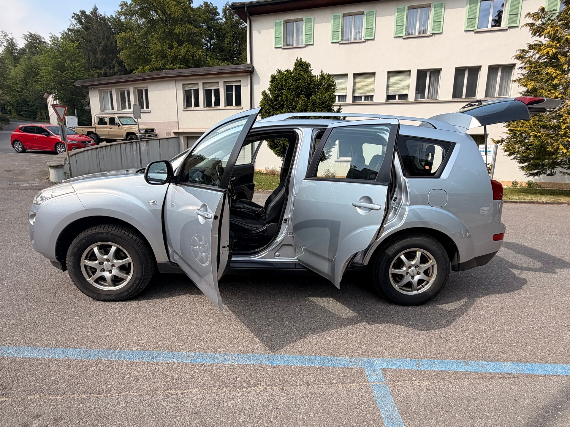 PEUGEOT 4007 2.4 Platinum Edition CVT-image-15
