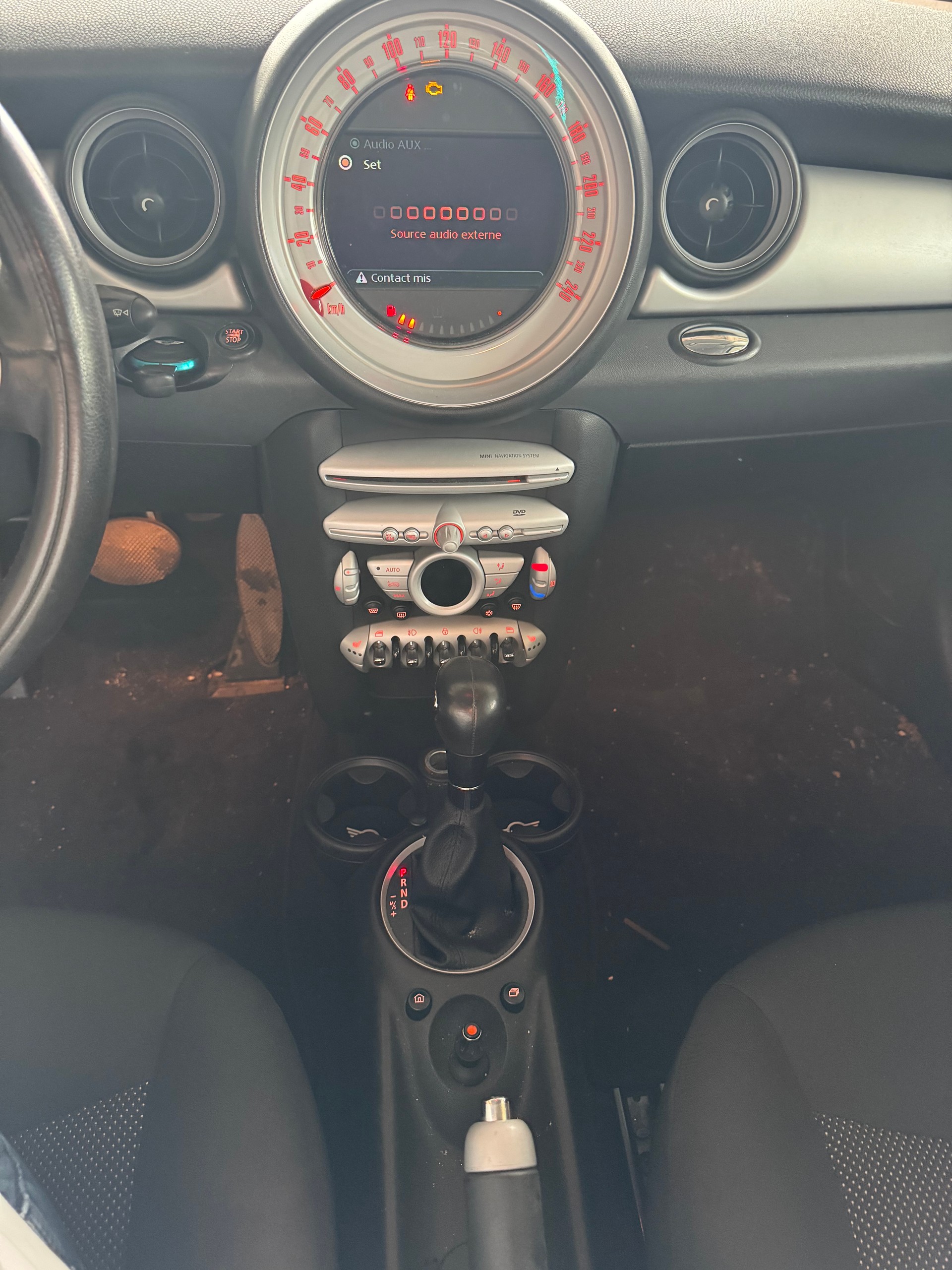 MINI Cooper-image-8
