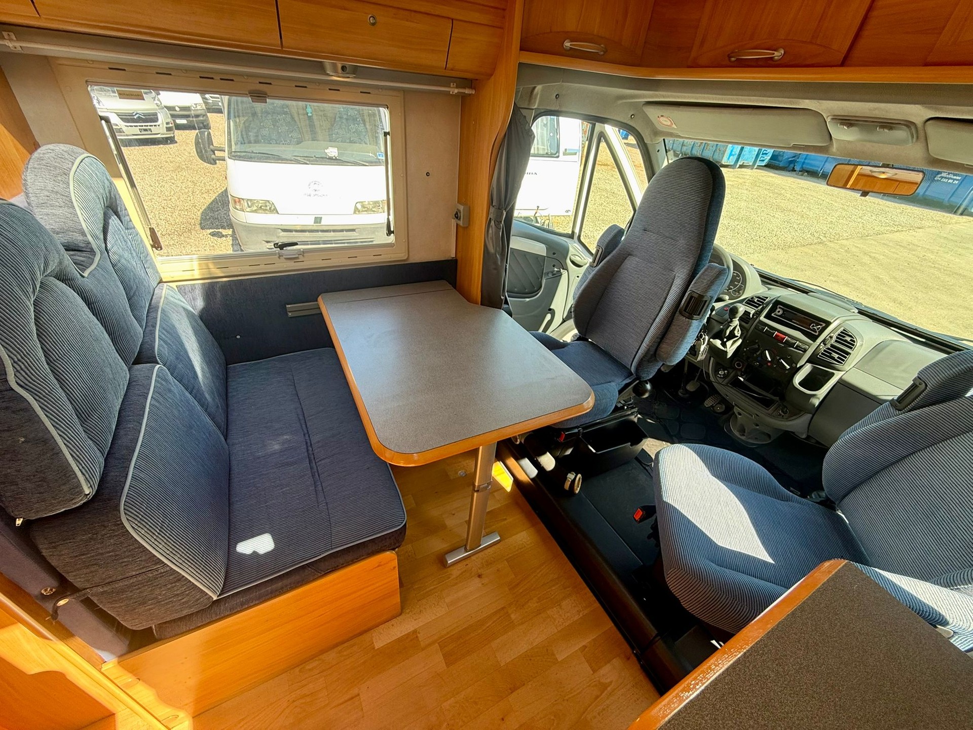 FIAT Adria Coral 660SL -Längsbetten-image-8