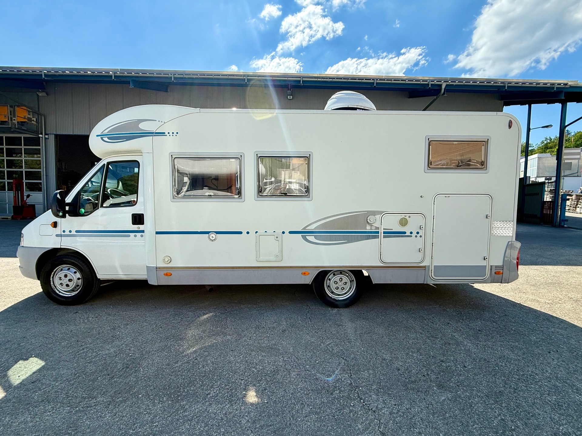FIAT Adria Coral 660SL -Längsbetten-image-5