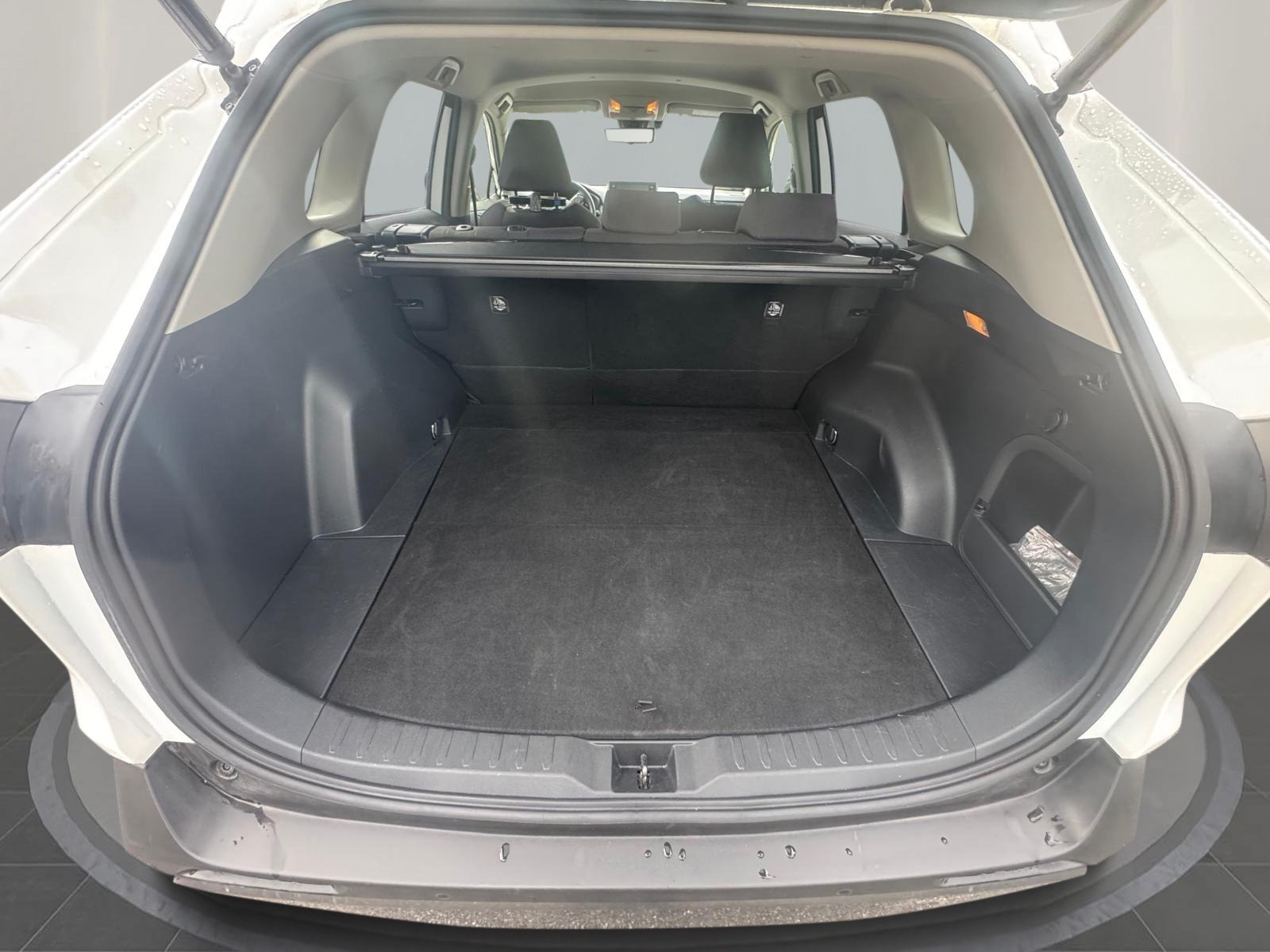 TOYOTA RAV-4 2.5 HSD Trend e-CVT 4WD-image-4