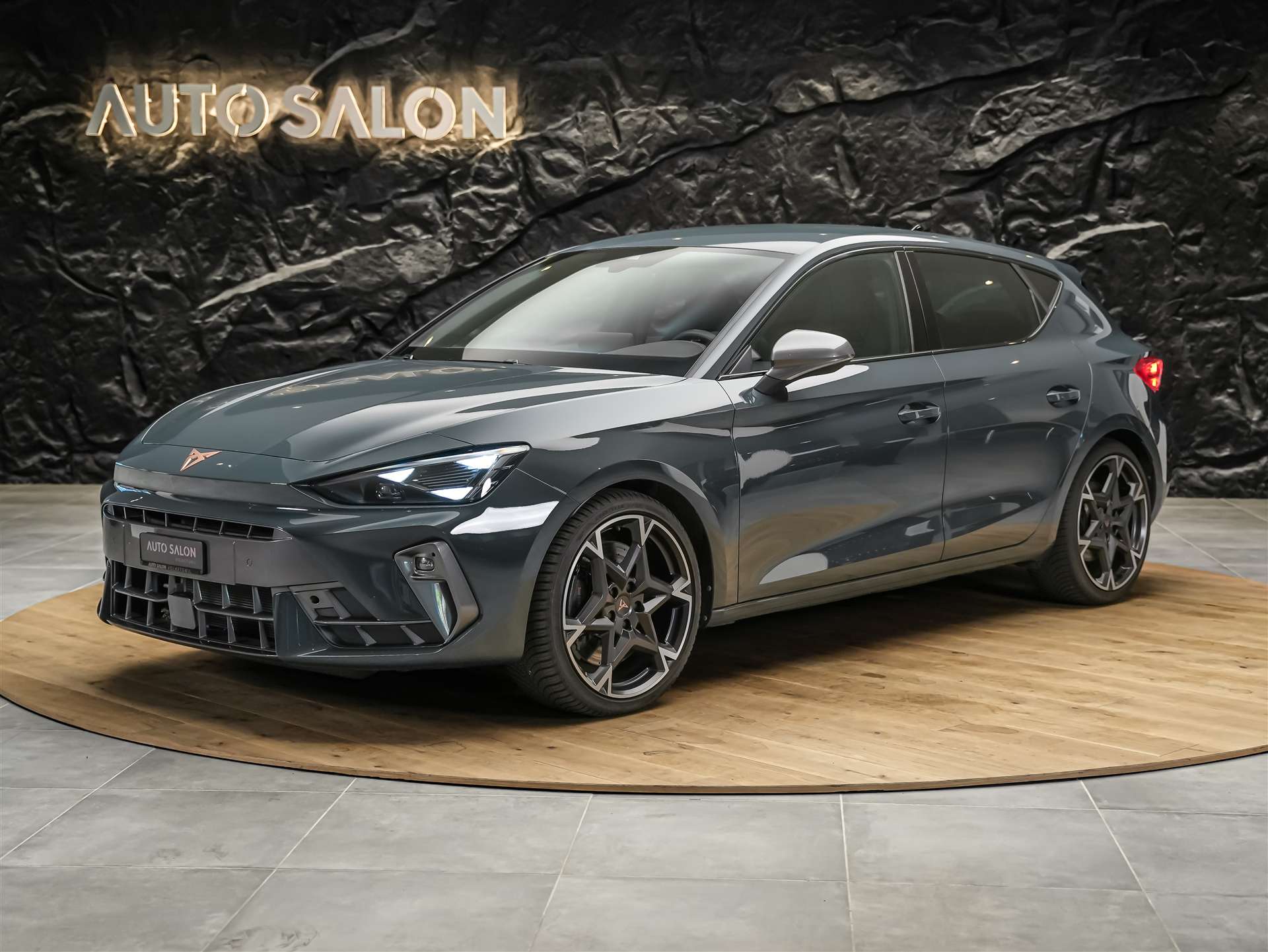 CUPRA Leon 2.0 TSI 300 VZ DSG *Werksgarantie*El. Sitze mit Memory*Lenkradheizung*-showroom-element-1