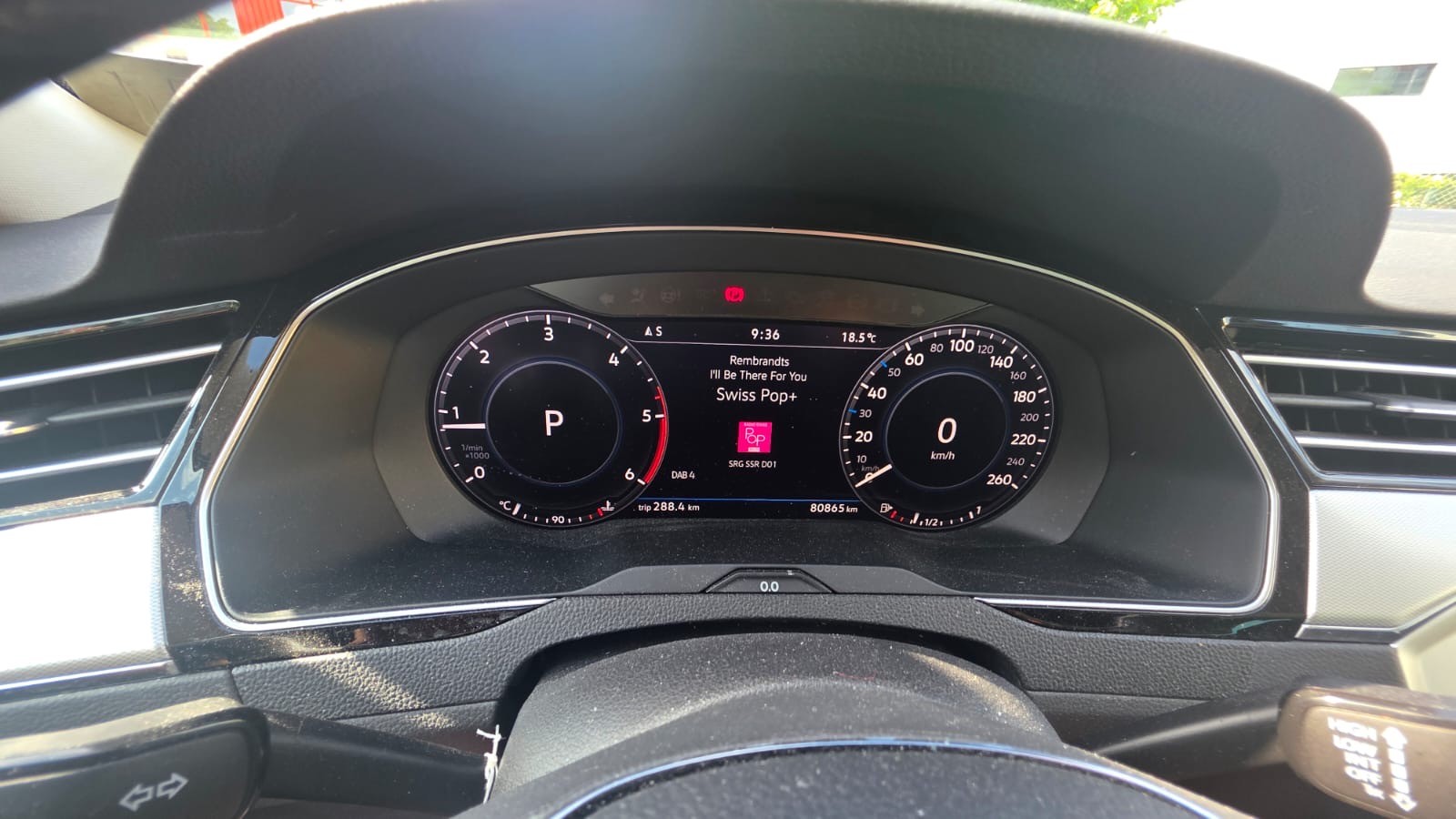 VW Passat Variant 2.0 TDI BMT Comfortline DSG 4Motion-image-10