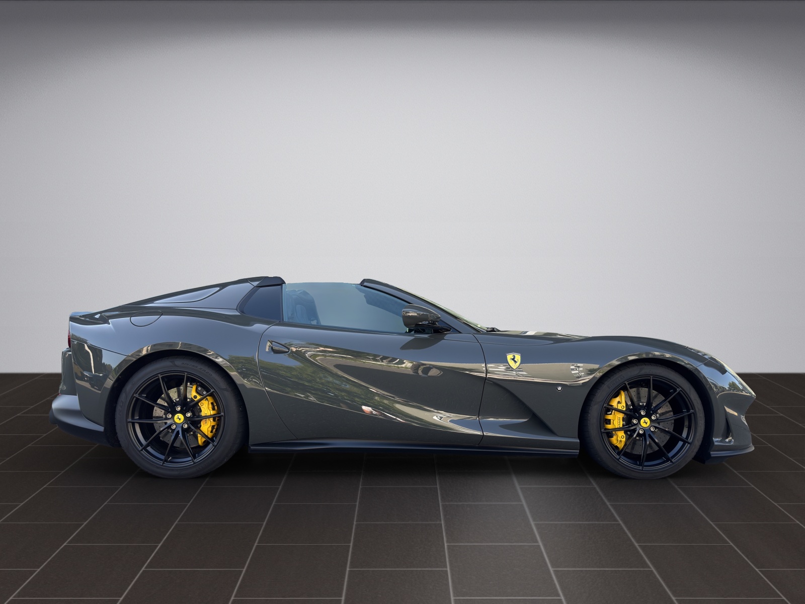 FERRARI 812 GTS 6.5-showroom-element-1