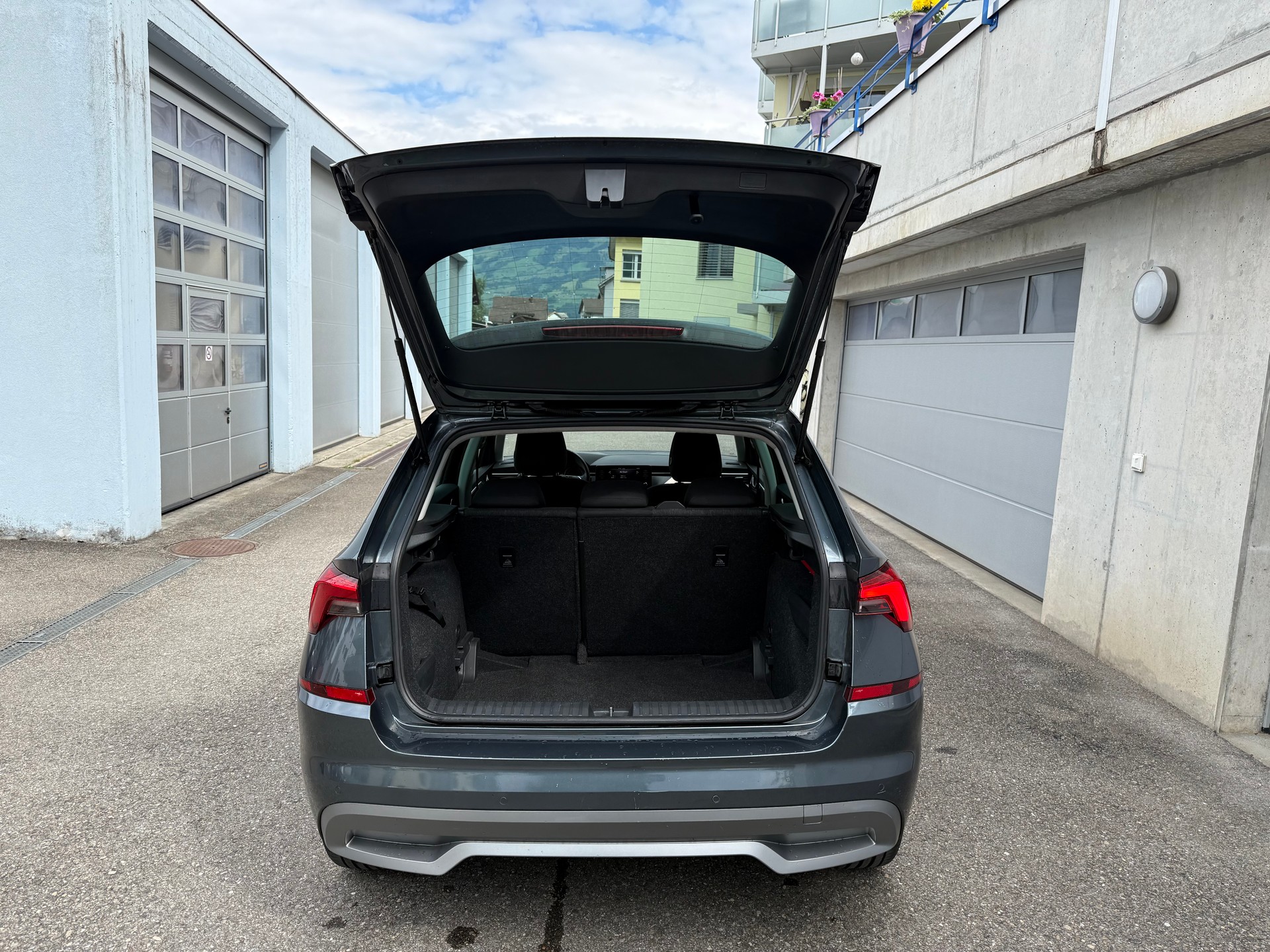 SKODA Kamiq 1.0 TSI Style DSG-image-24