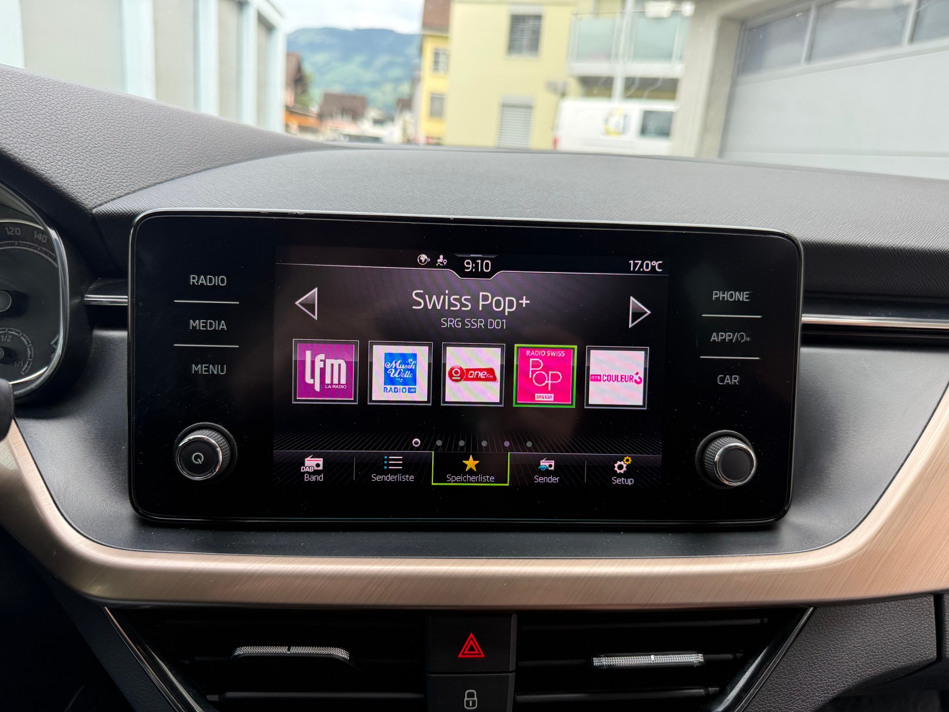 SKODA Kamiq 1.0 TSI Style DSG-image-15