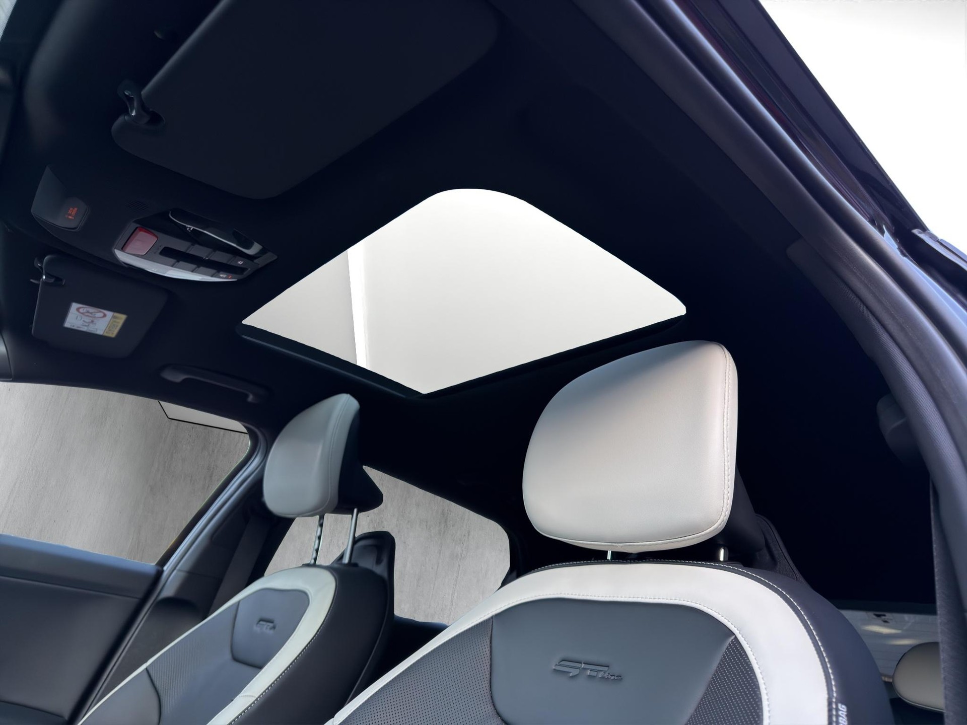 KIA K4 1.6 T-GDi GT-Line-image-14