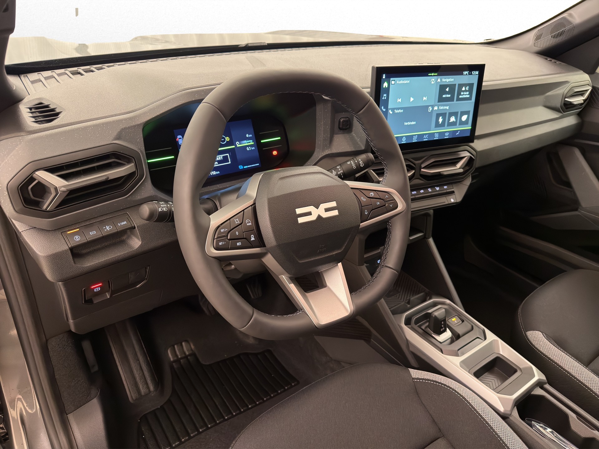 DACIA Duster 1.8 Hybrid Journey-image-13