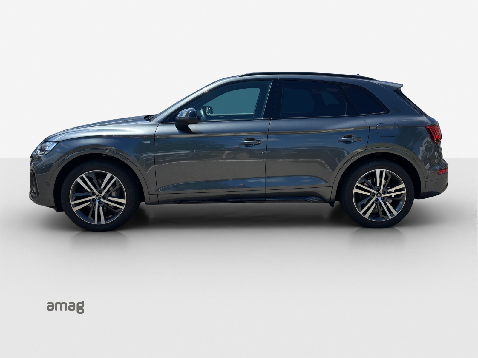 AUDI Q5 50 TFSI e PHEV S line quattro S-tronic-showroom-element-1