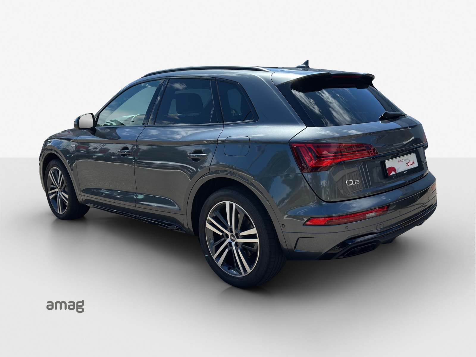AUDI Q5 50 TFSI e PHEV S line quattro S-tronic-showroom-element-2