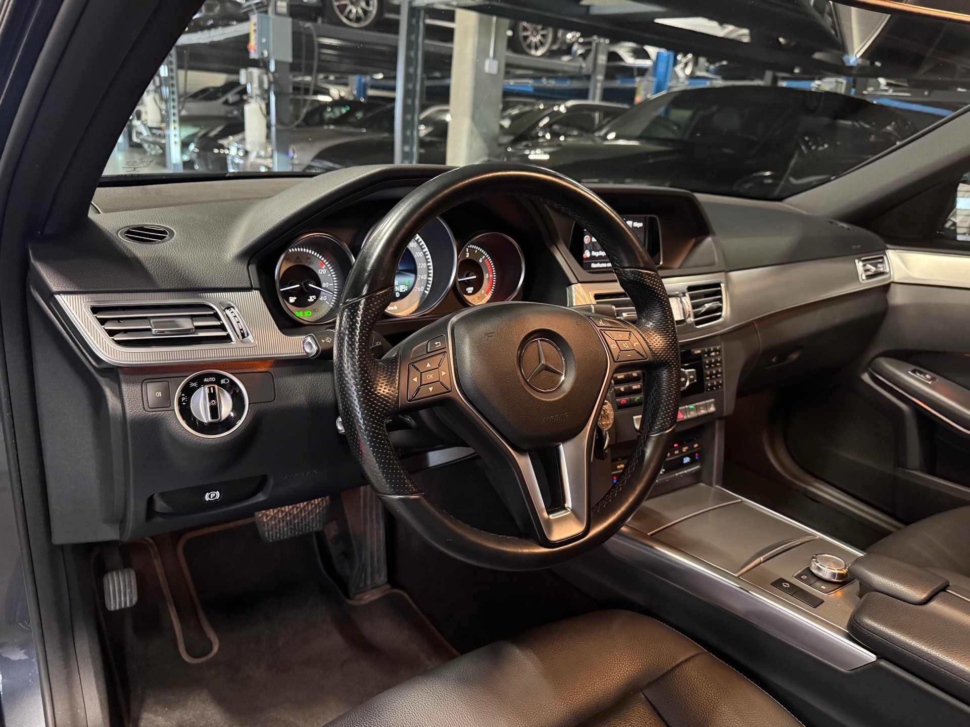 MERCEDES-BENZ E 220 CDI Avantgarde 7G-Tronic-image-5