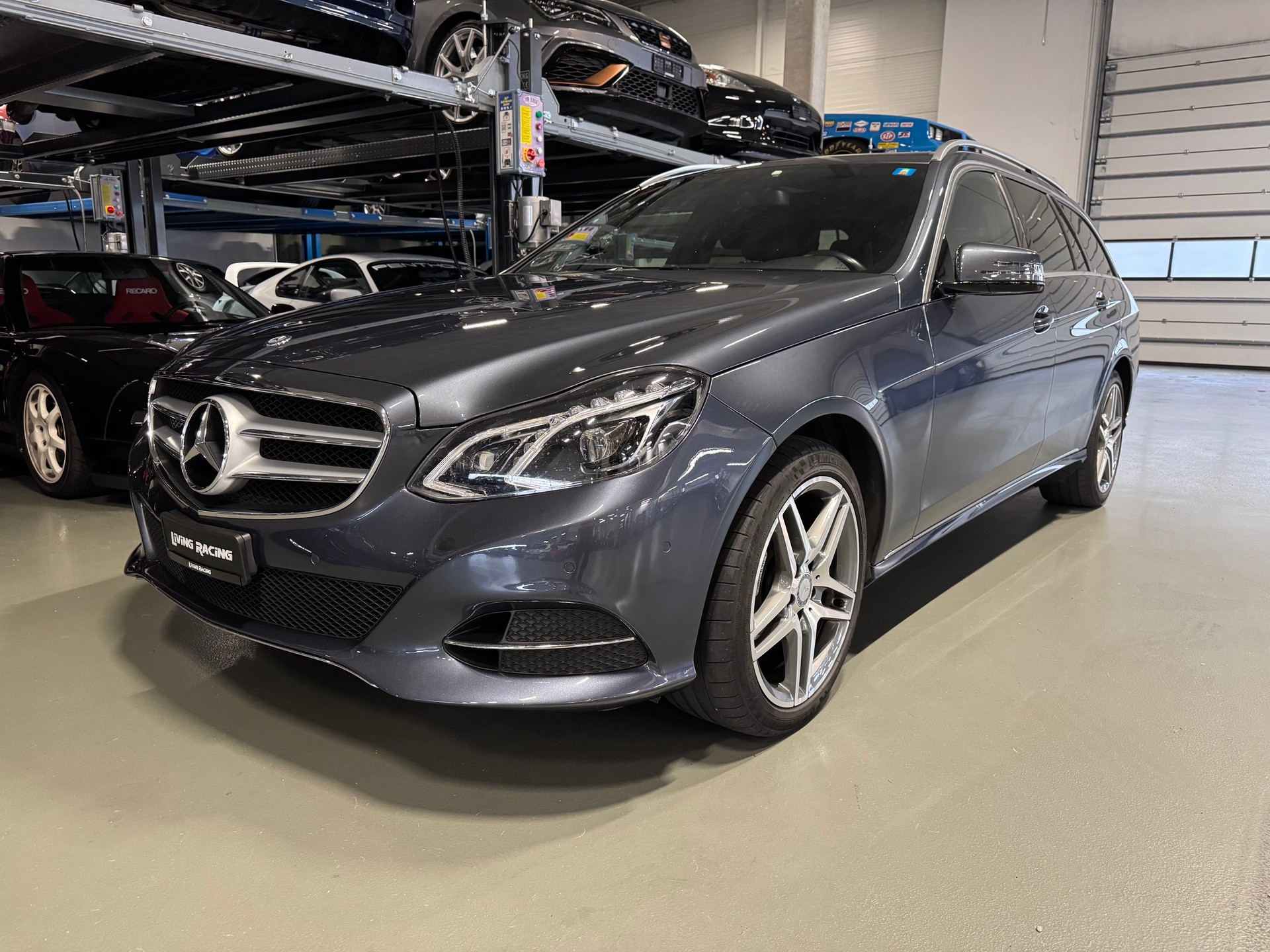 MERCEDES-BENZ E 220 CDI Avantgarde 7G-Tronic-image-1