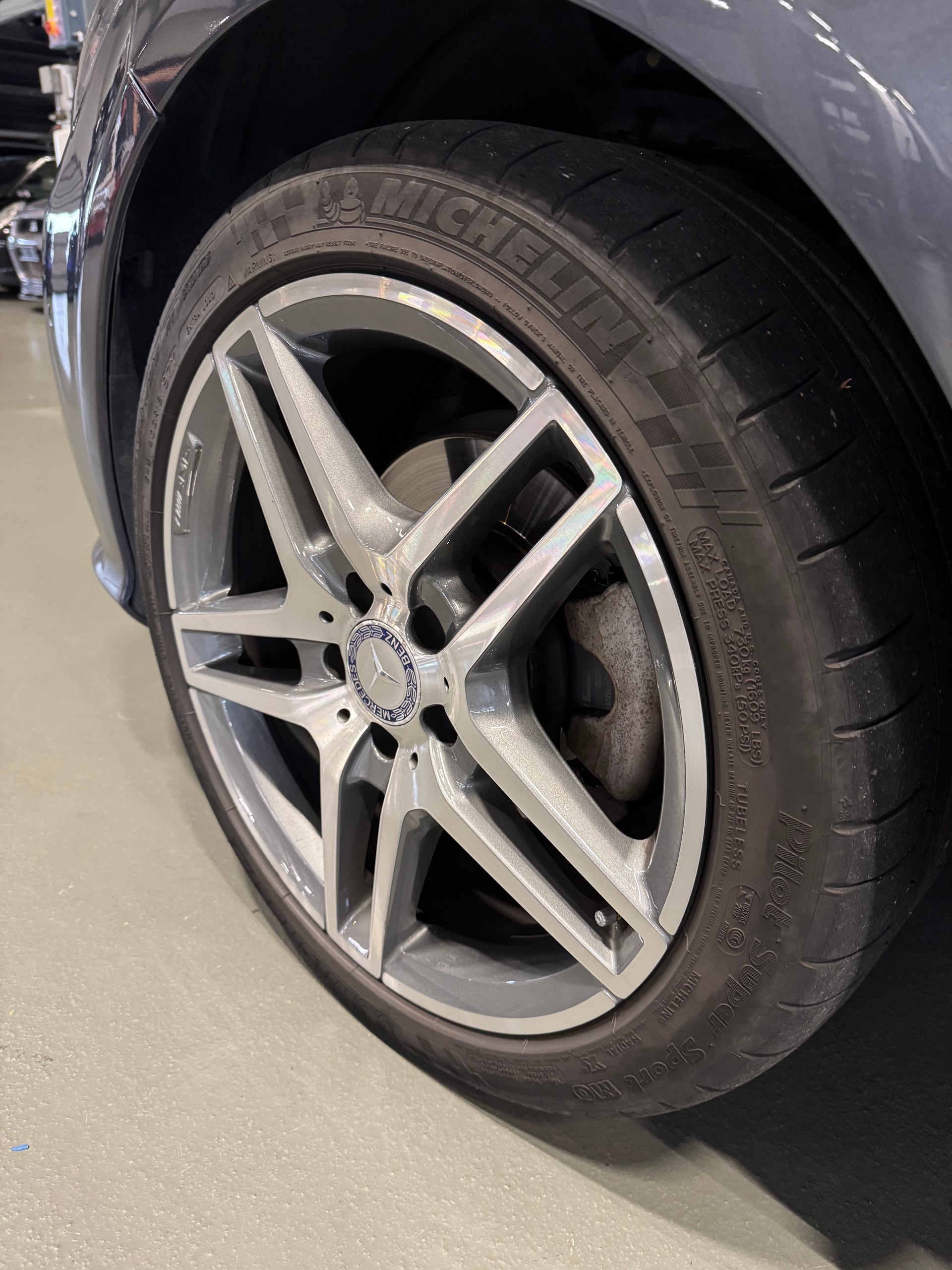 MERCEDES-BENZ E 220 CDI Avantgarde 7G-Tronic-image-12