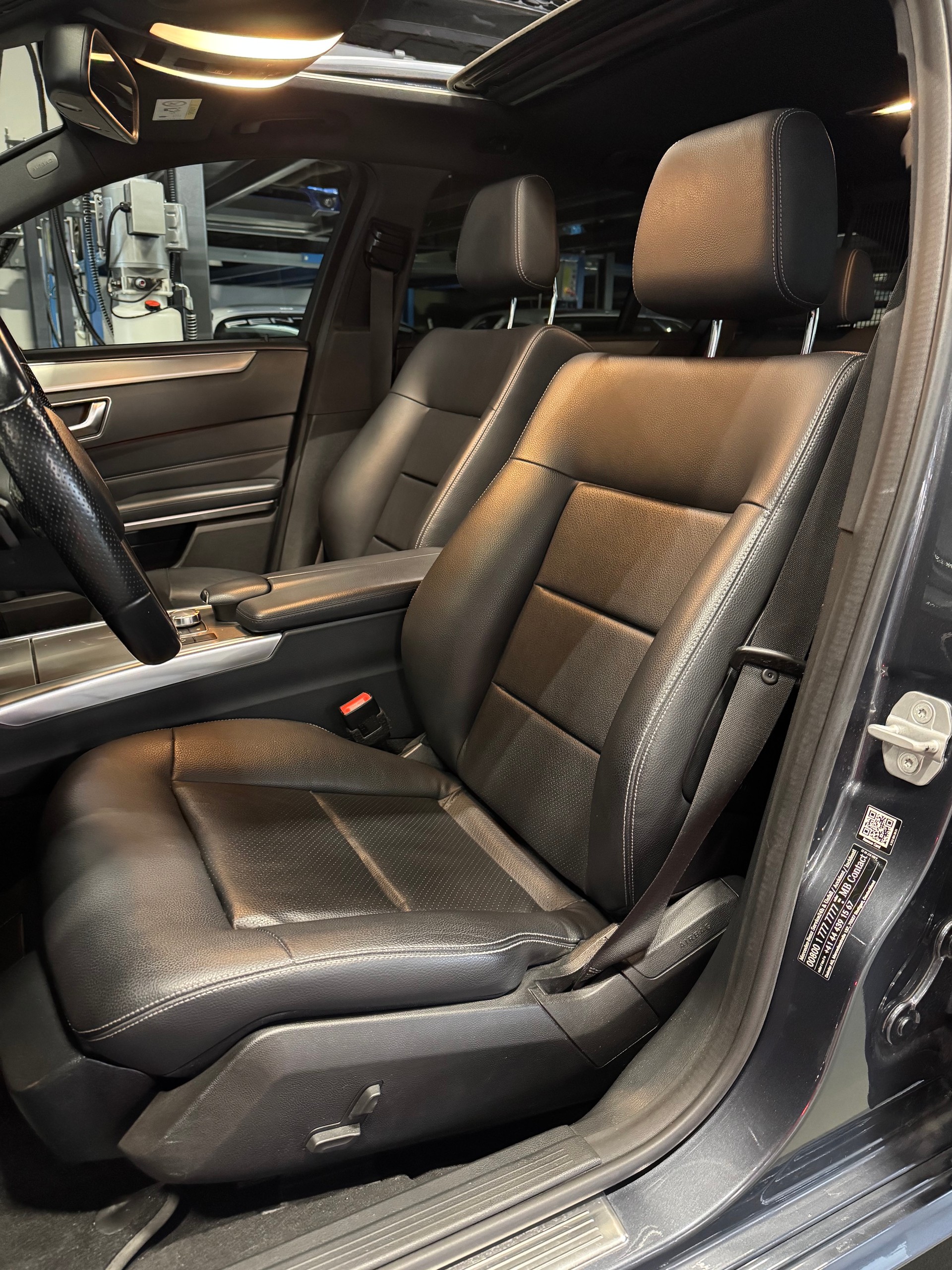 MERCEDES-BENZ E 220 CDI Avantgarde 7G-Tronic-image-7