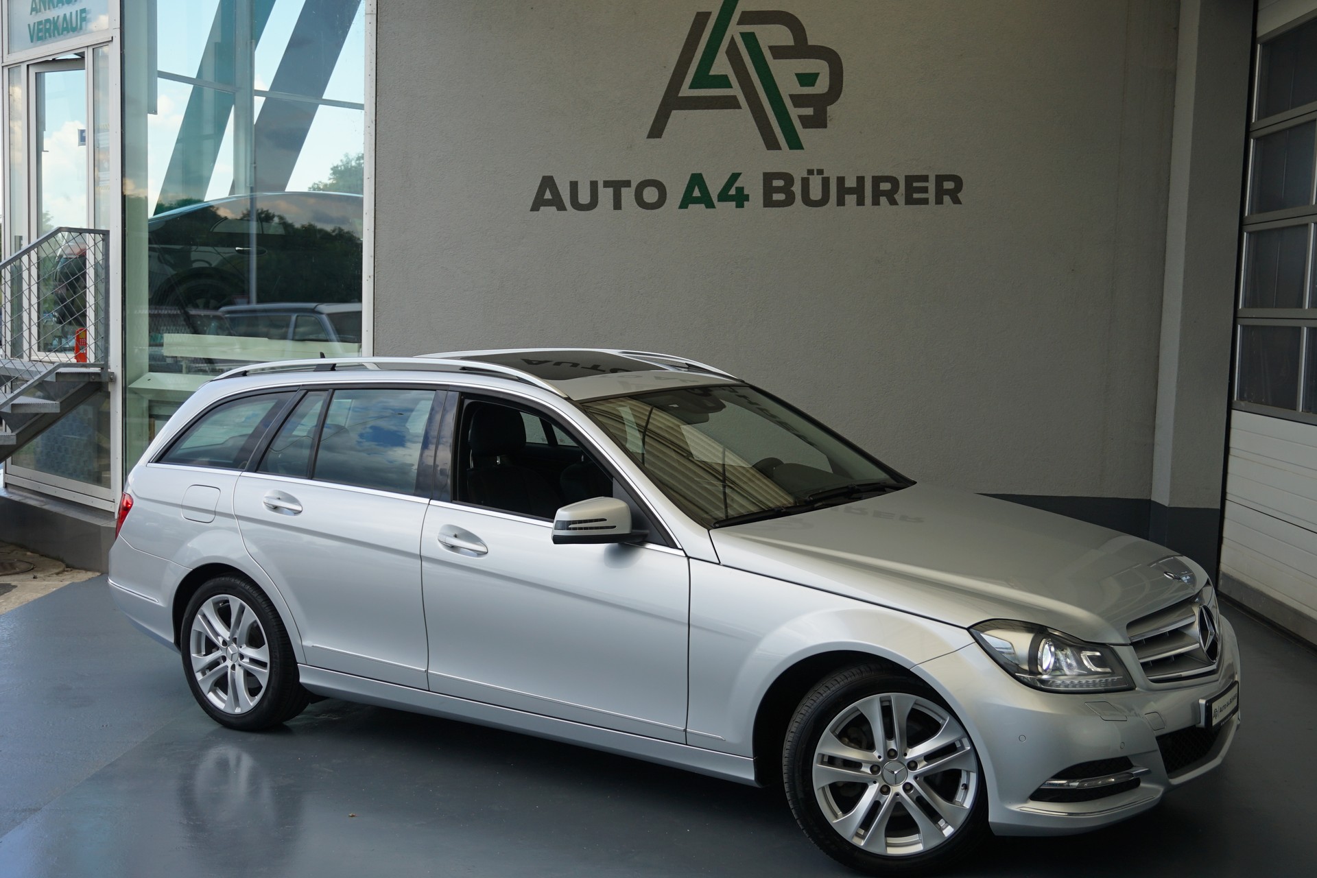 MERCEDES-BENZ C 250 CDI Avantgarde T-Modell 204PS Automat-showroom-element-1