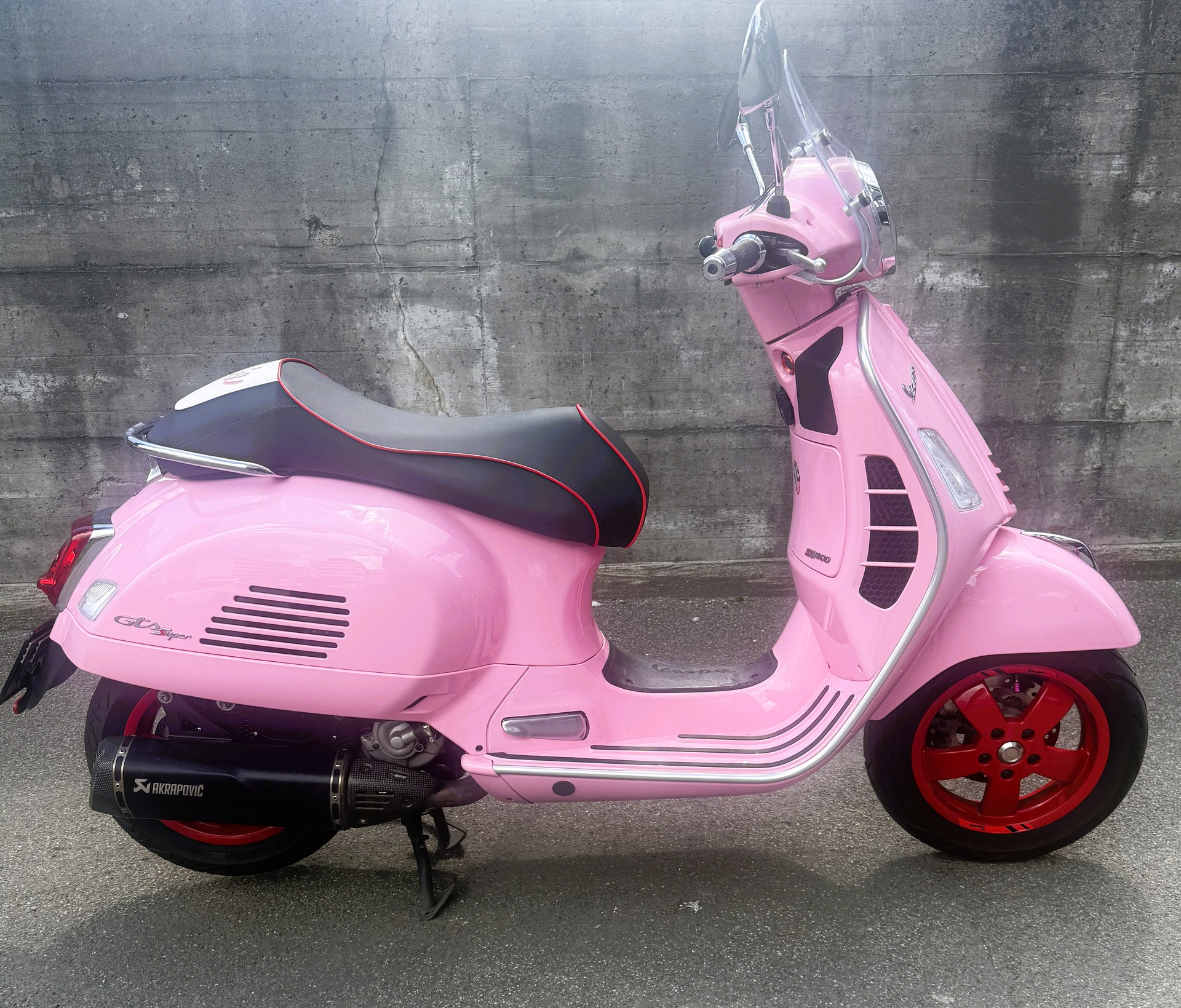 PIAGGIO Vespa GTS 300 HPE Super Sport Schweizweit Einzigartig!-image-1