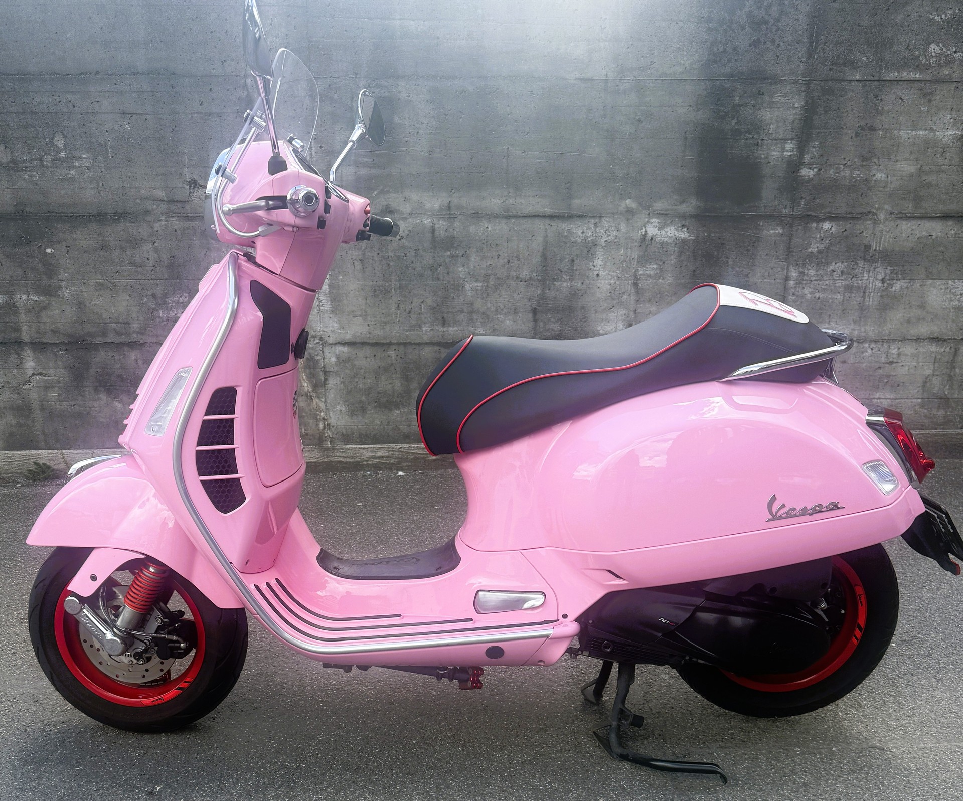 PIAGGIO Vespa GTS 300 HPE Super Sport Schweizweit Einzigartig!-image-0