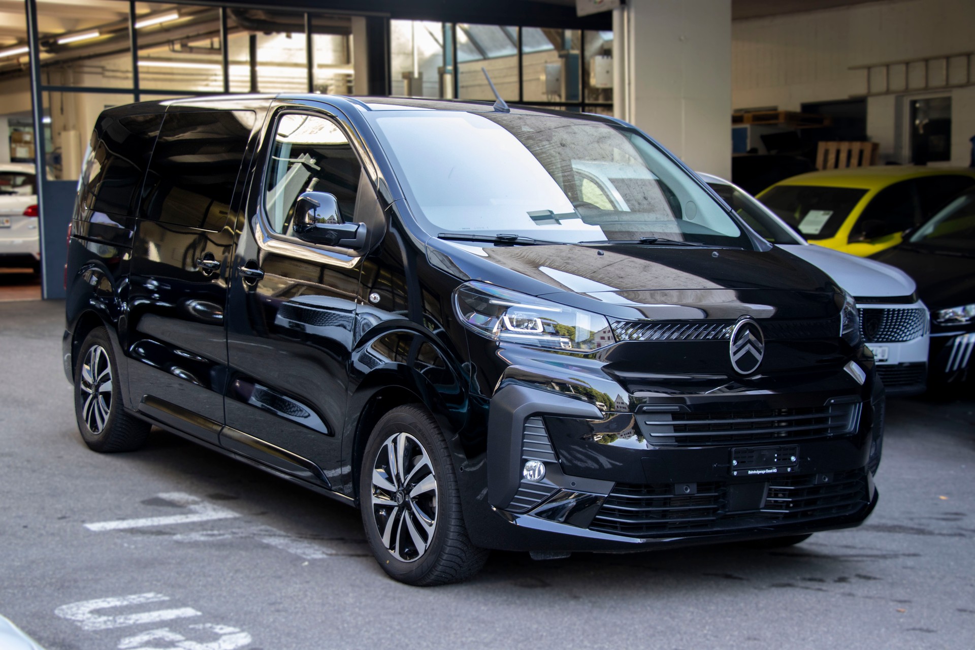 CITROEN Spacetourer 2.0 BlueHDi Max M EAT8-showroom-element-3