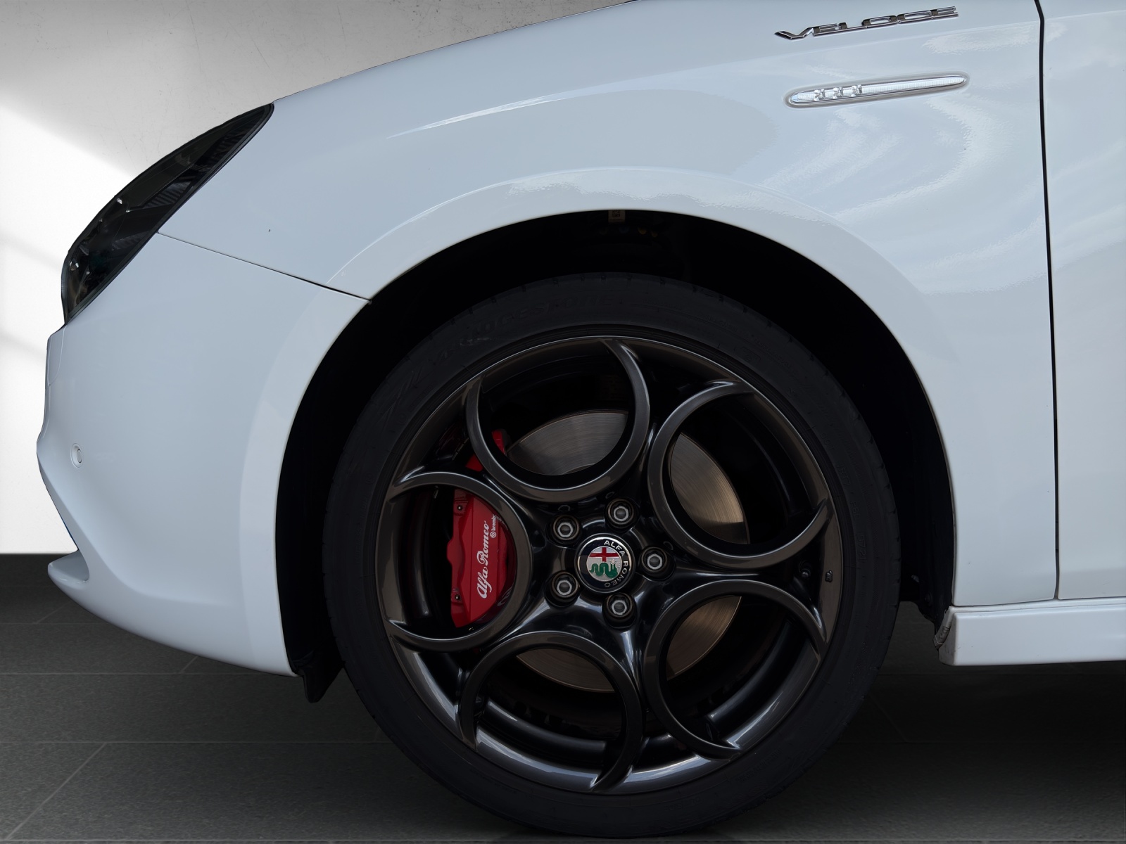 ALFA ROMEO Giulietta 1750 TBi Veloce TCT-image-8