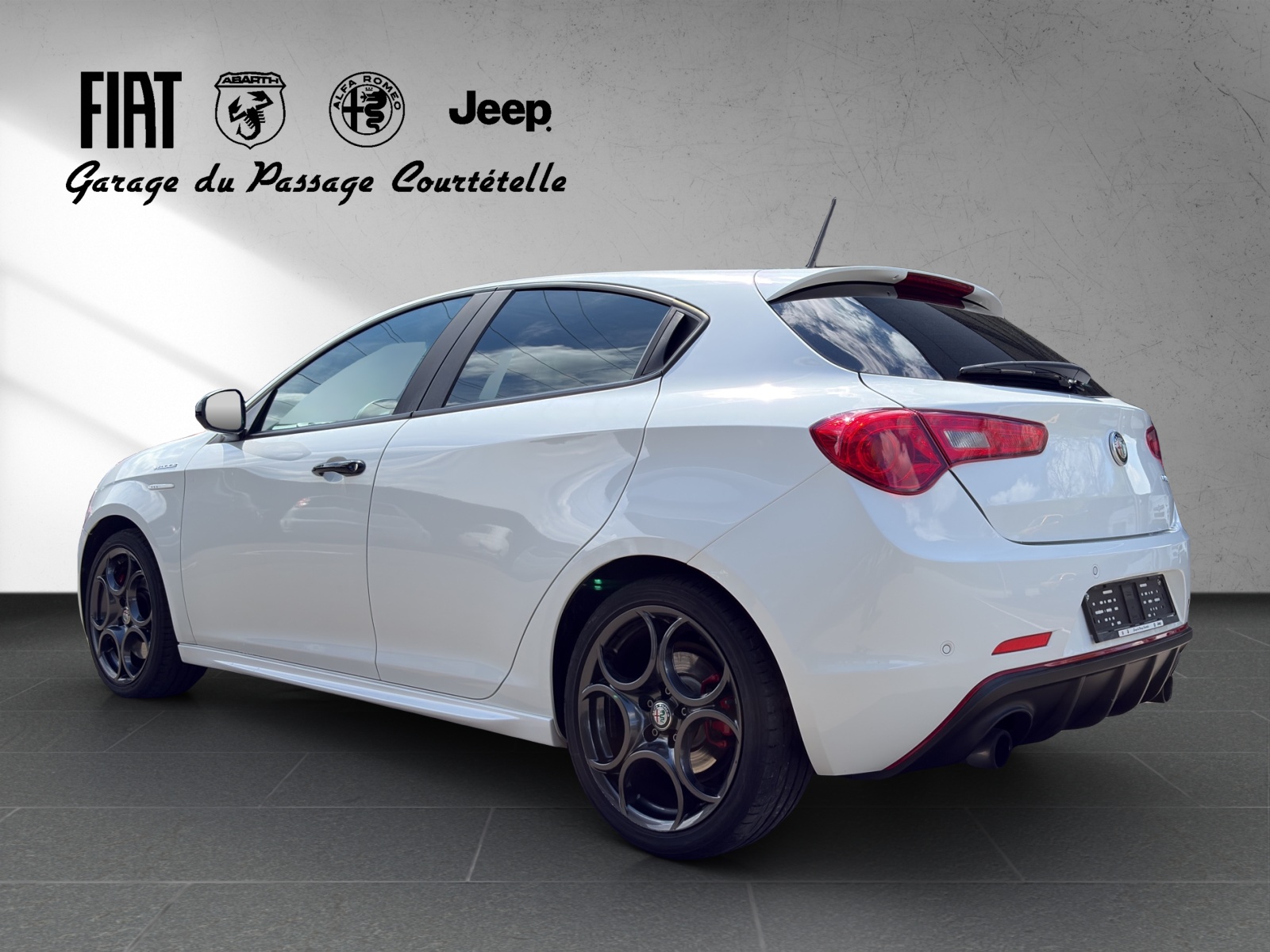 ALFA ROMEO Giulietta 1750 TBi Veloce TCT-image-4