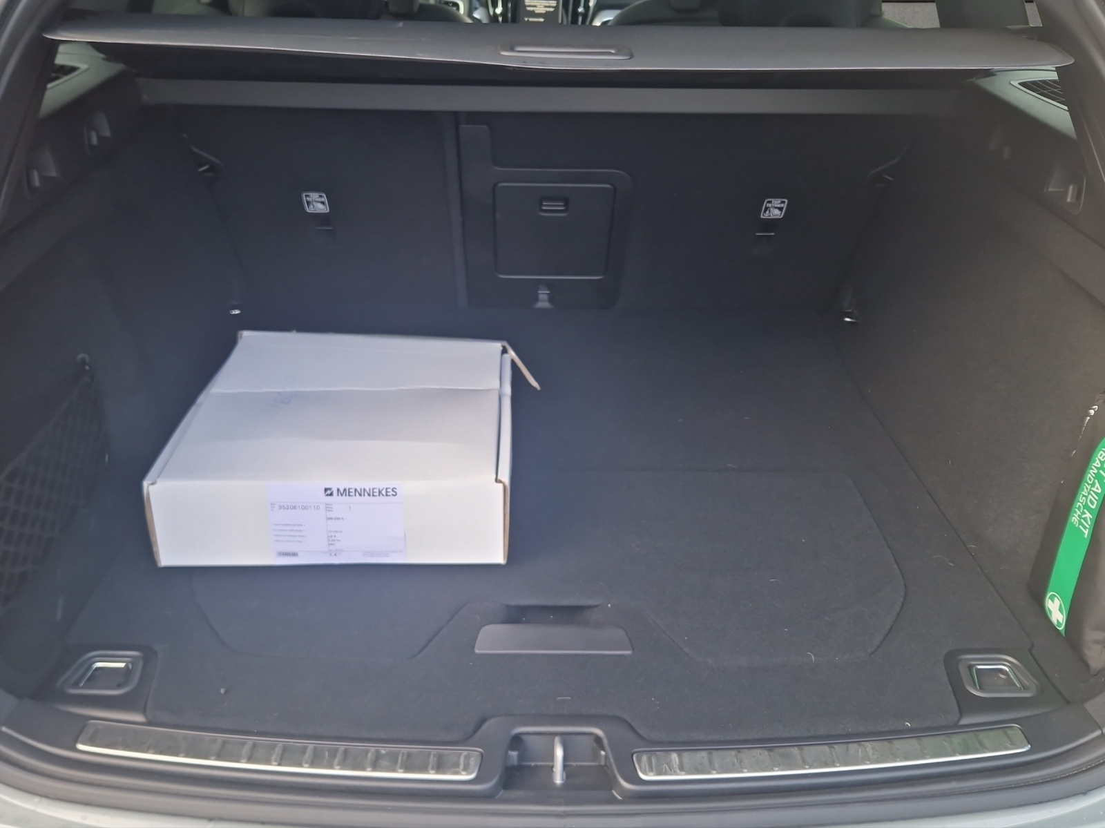 VOLVO V60 2.0 T6 TE Ultra Dark eAWD-image-7