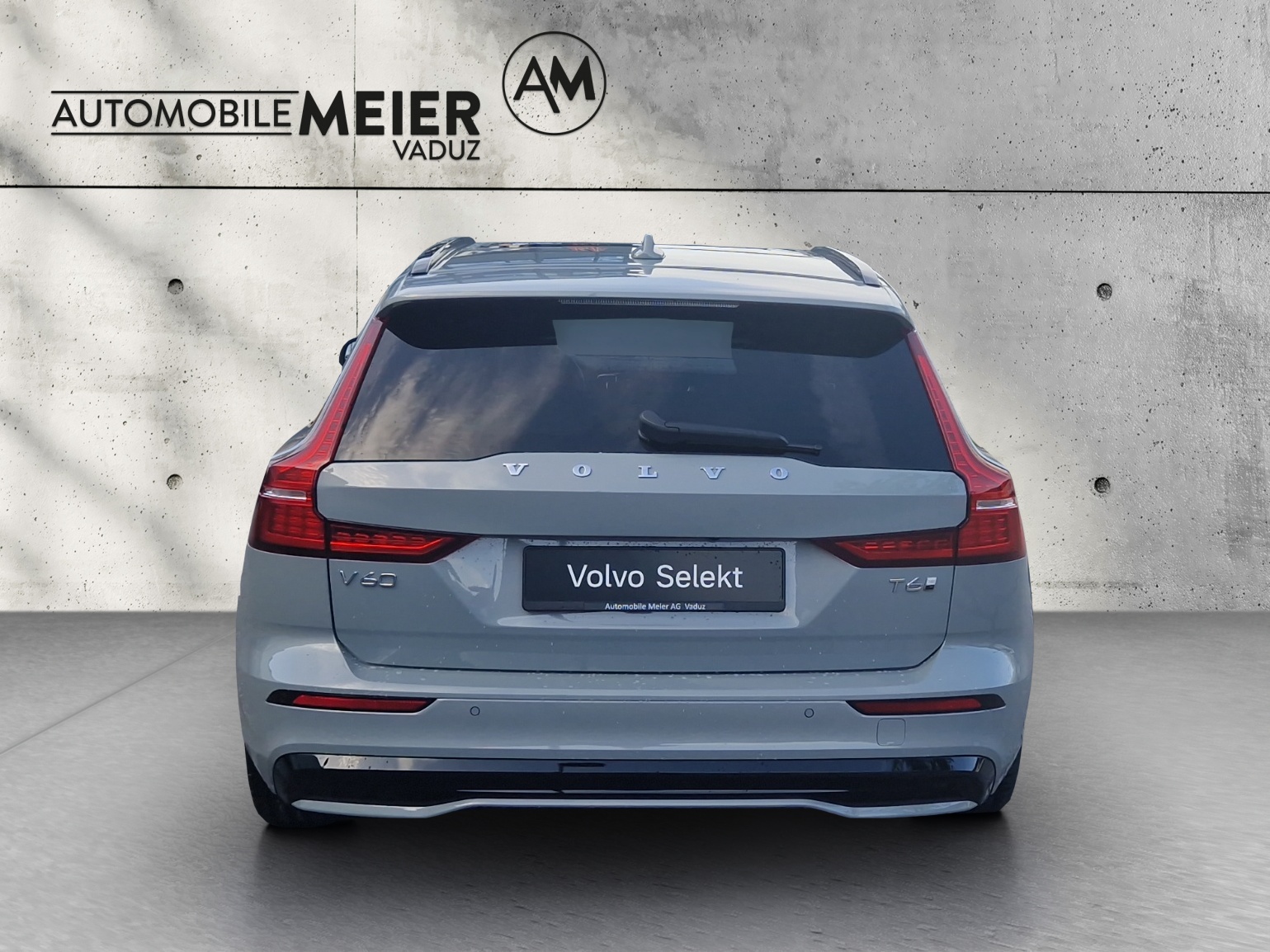 VOLVO V60 2.0 T6 TE Ultra Dark eAWD-showroom-element-1