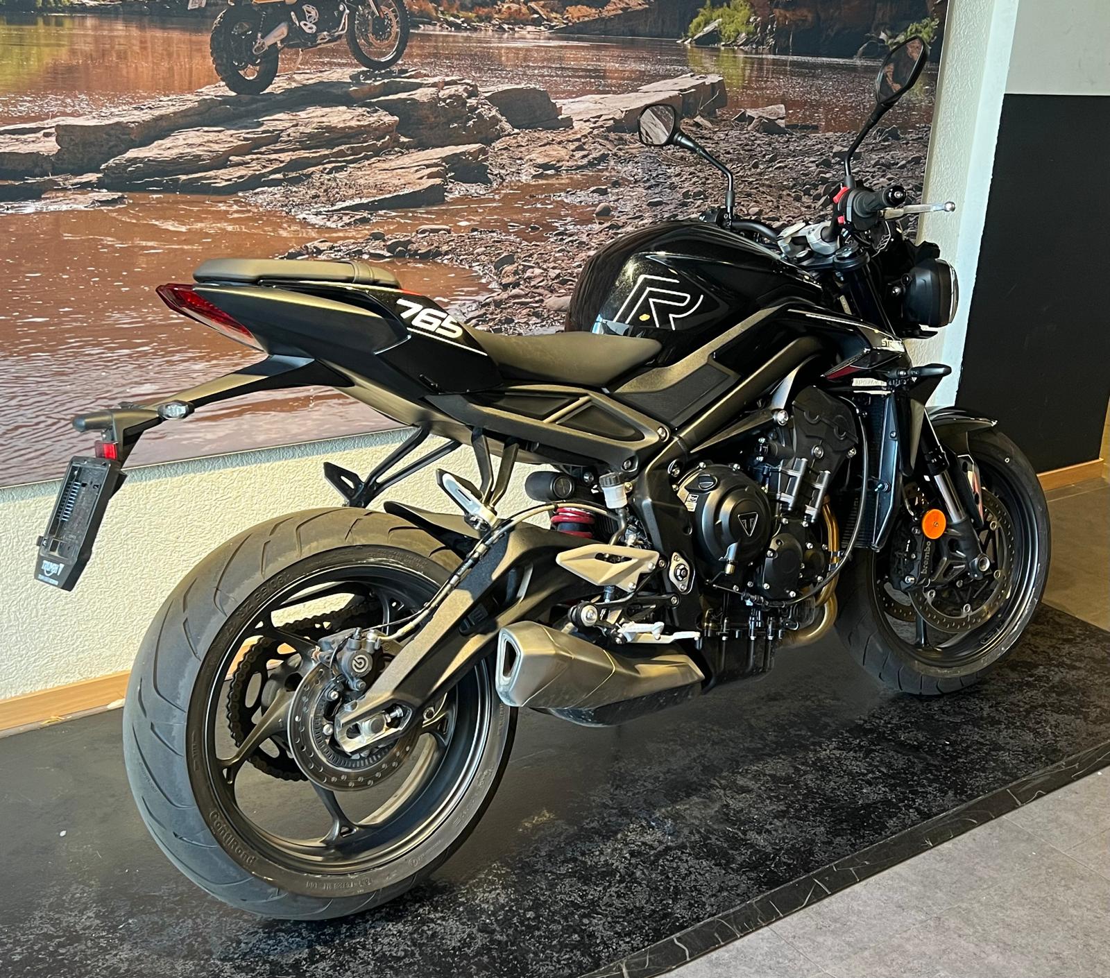 TRIUMPH Street Triple 765 R A2 (35kW)-image-5