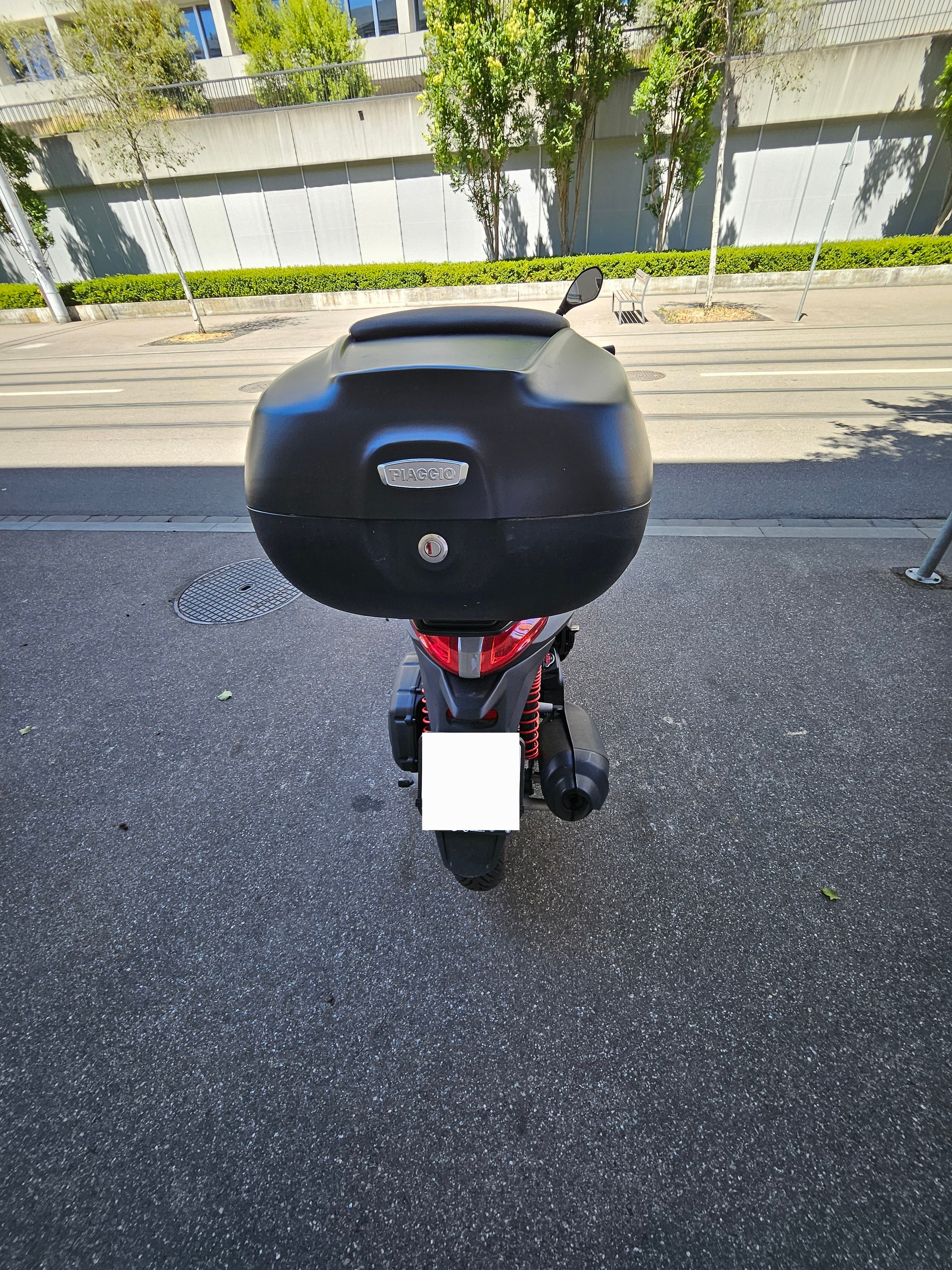 PIAGGIO Medley 125 Sport-image-2