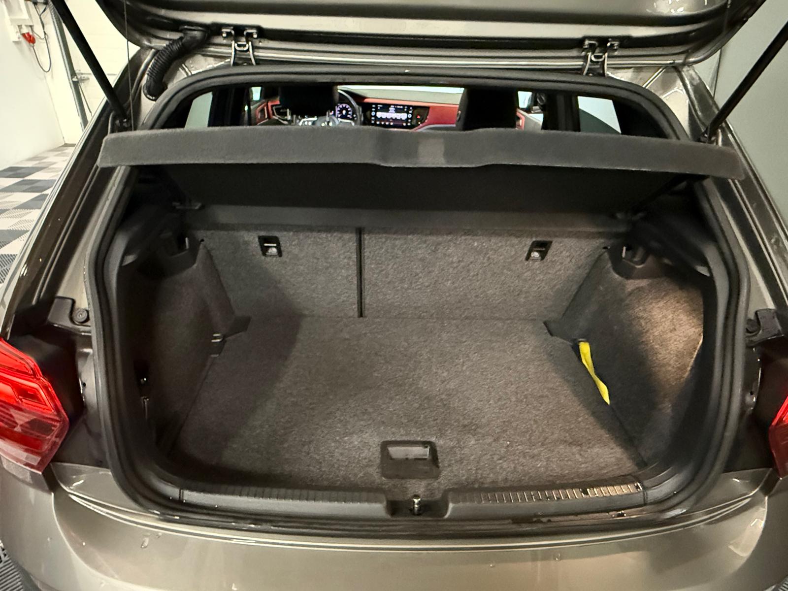 VW Polo 2.0 TSI GTI DSG-image-12