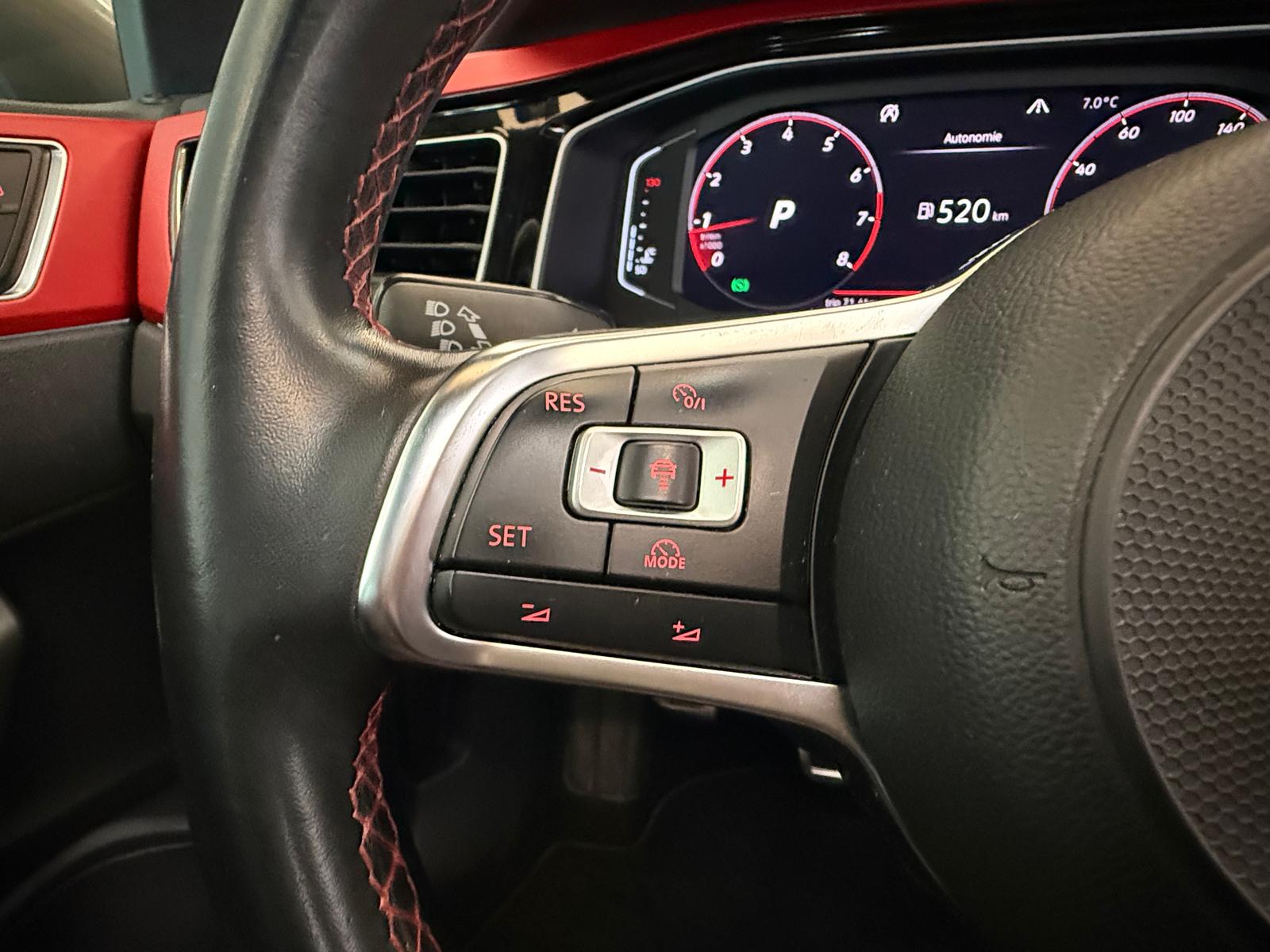 VW Polo 2.0 TSI GTI DSG-image-19