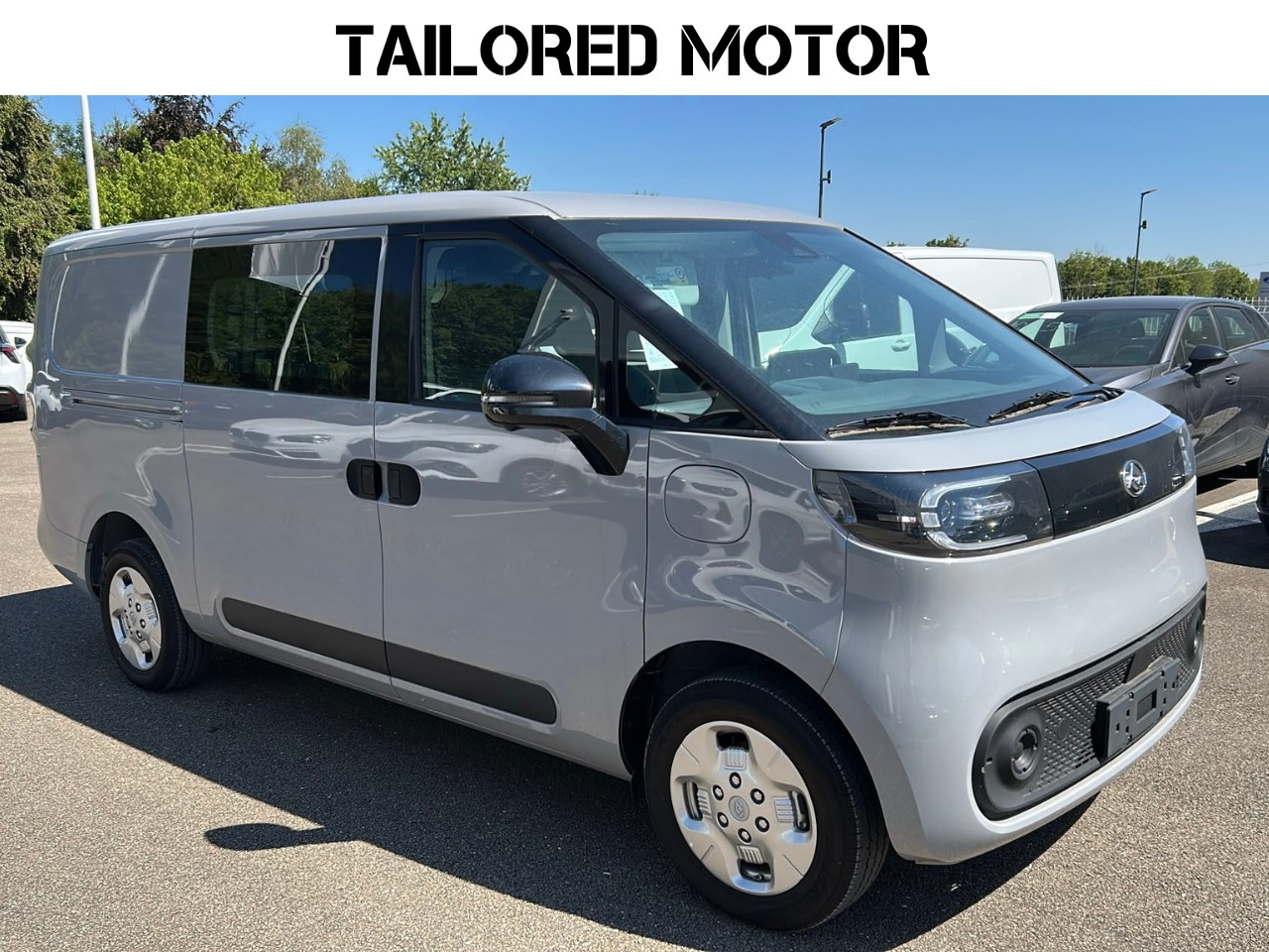 MAXUS eDeliver 5 L1 64kWh - 6 places - Gris