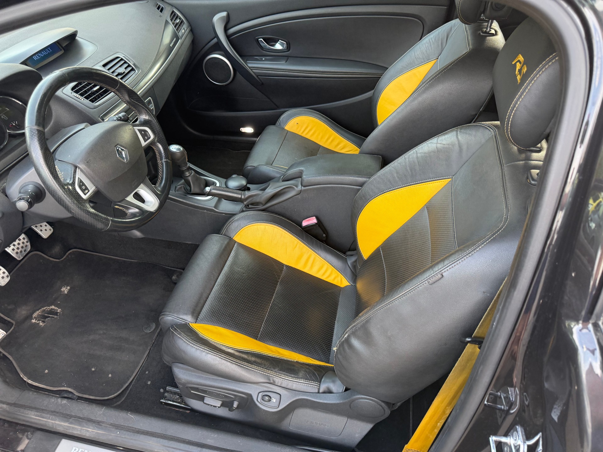 RENAULT Mégane Coupé 2.0 16V Turbo RS-image-5