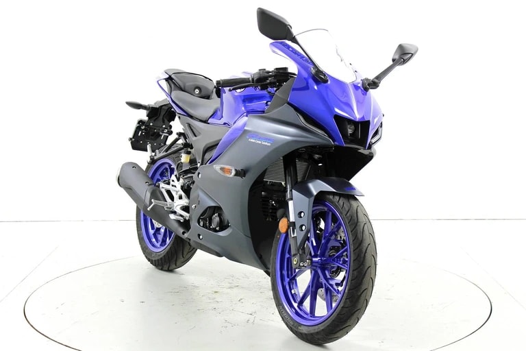YAMAHA YZF-R125 ABS-image-1