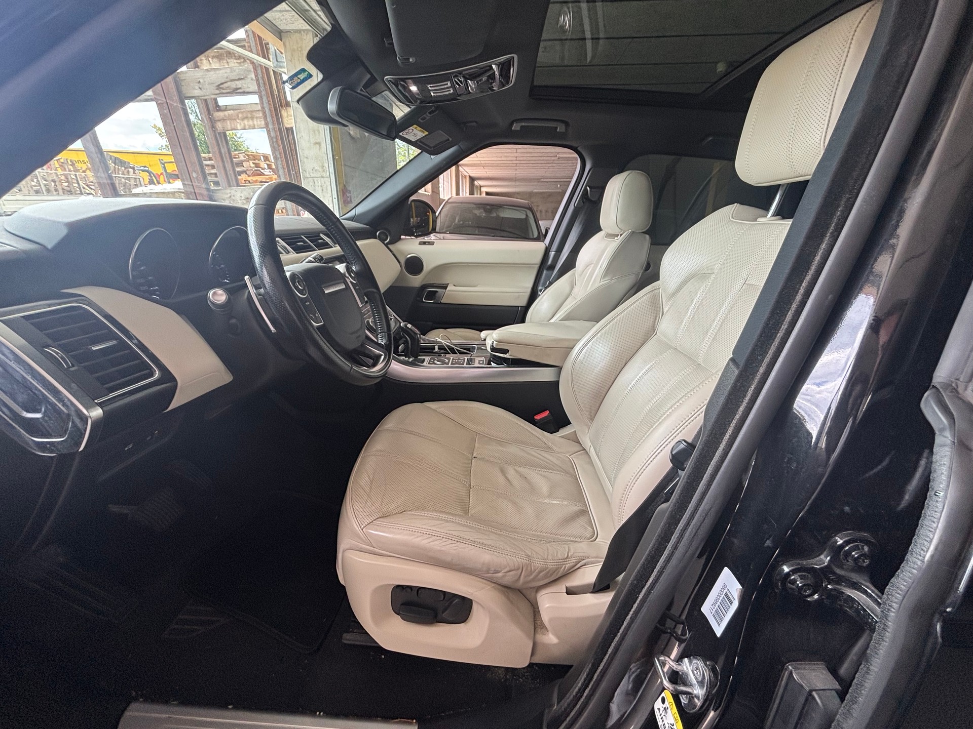 LAND ROVER RANGE ROVER SPORT-image-8