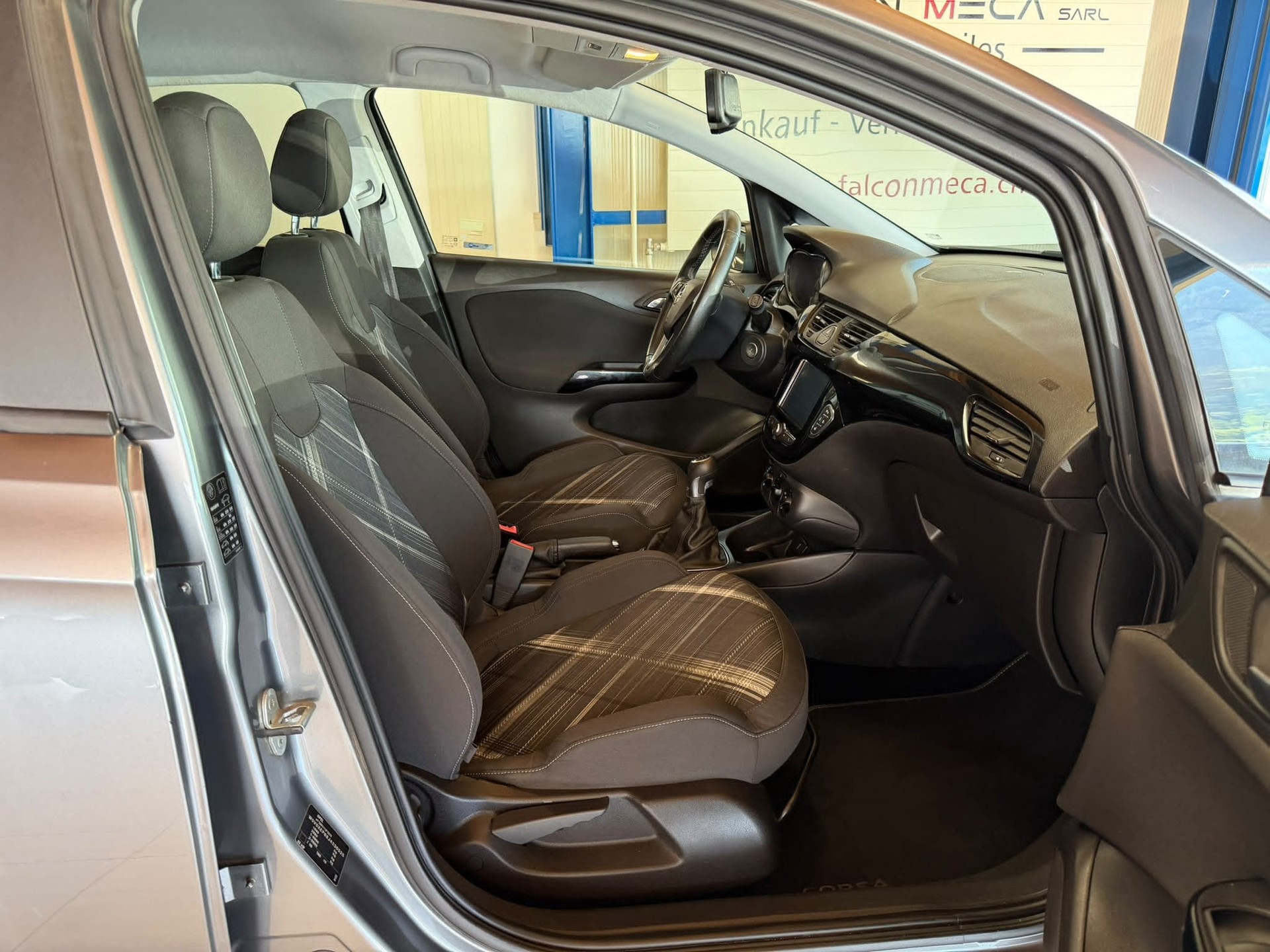 OPEL Corsa 1.0 T EcoFLEX Cosmo-image-14