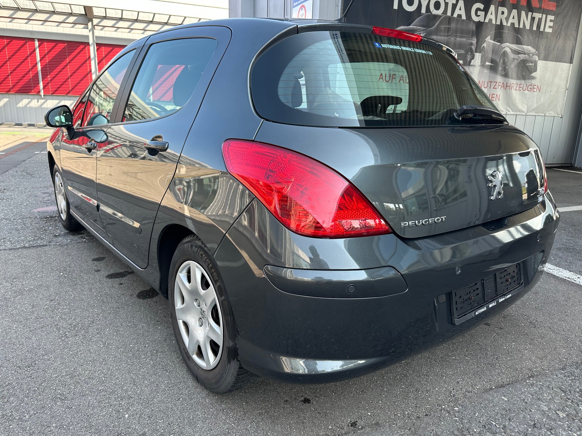 PEUGEOT 308 1.6 16V VTI Sport-image-4