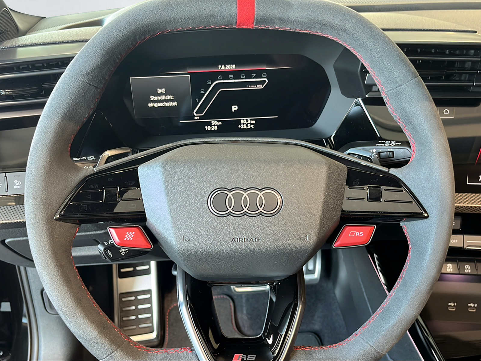 AUDI RS 3 SB quattro S tronic-image-11