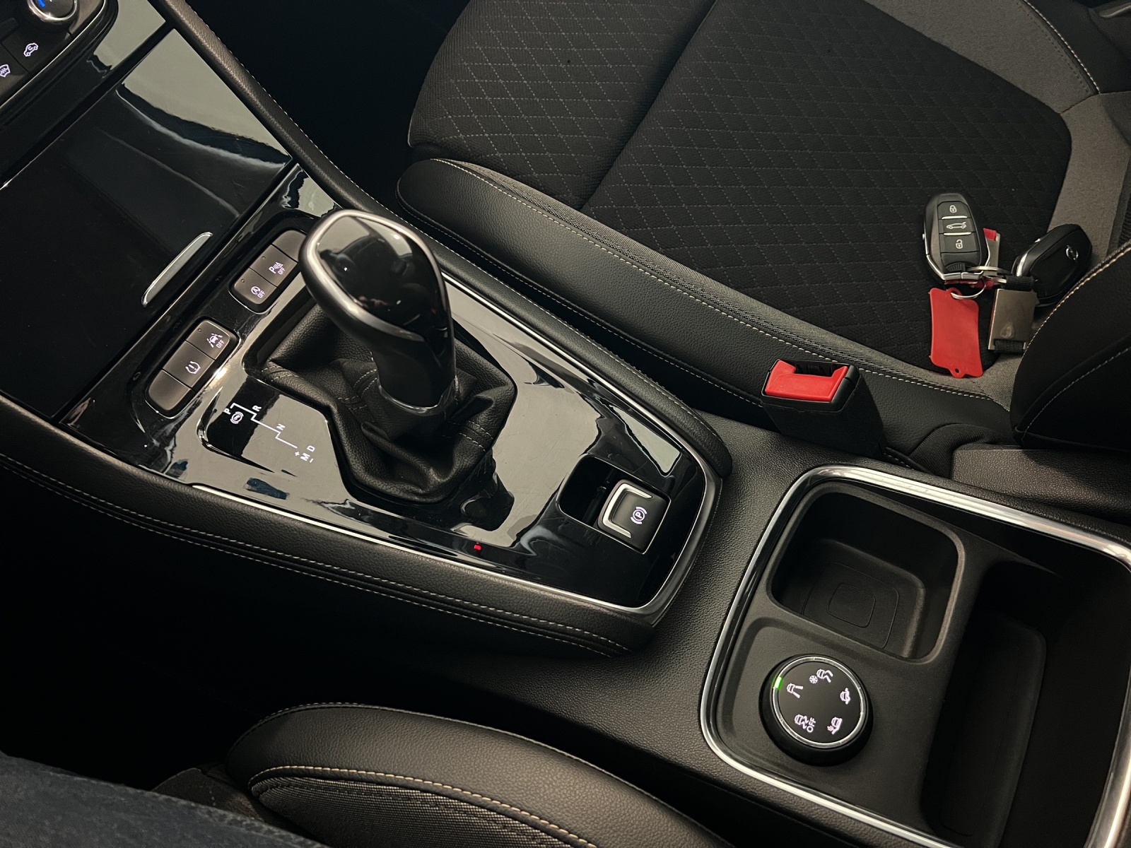 OPEL Grandland X 2.0CDTi Ultimate Automatik-image-16