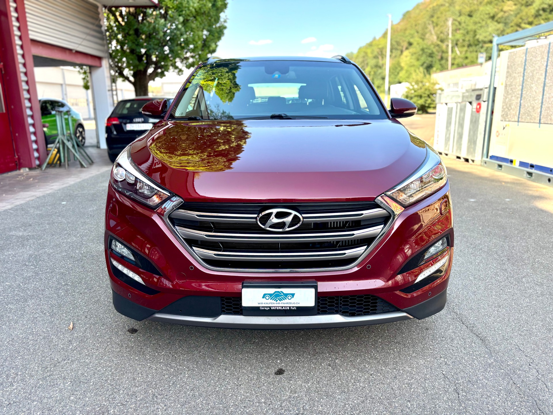 HYUNDAI Tucson 2.0 CRDI Vertex 4WD Automatic - Anhängerkupplung-showroom-element-1