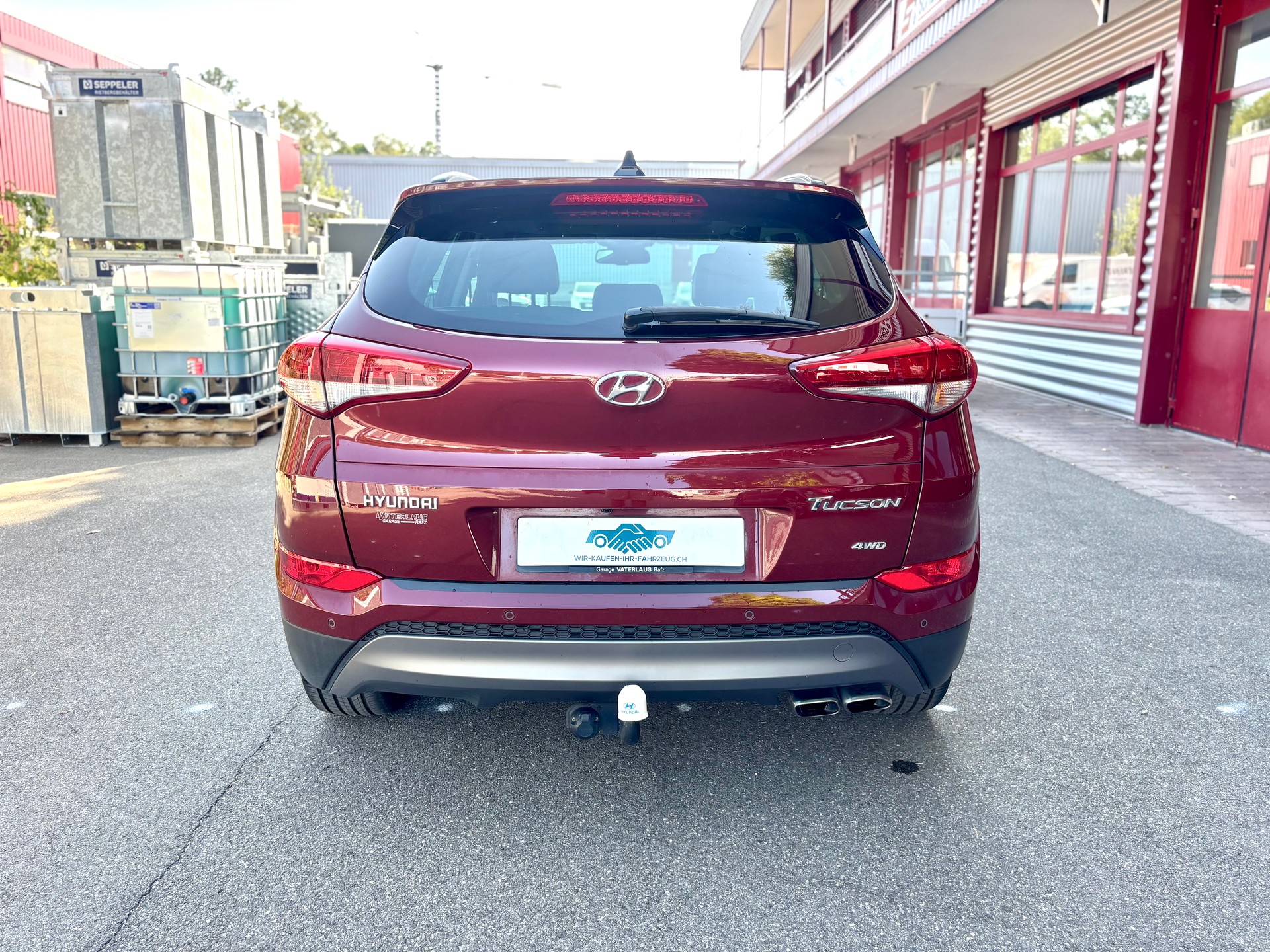 HYUNDAI Tucson 2.0 CRDI Vertex 4WD Automatic - Anhängerkupplung-showroom-element-3